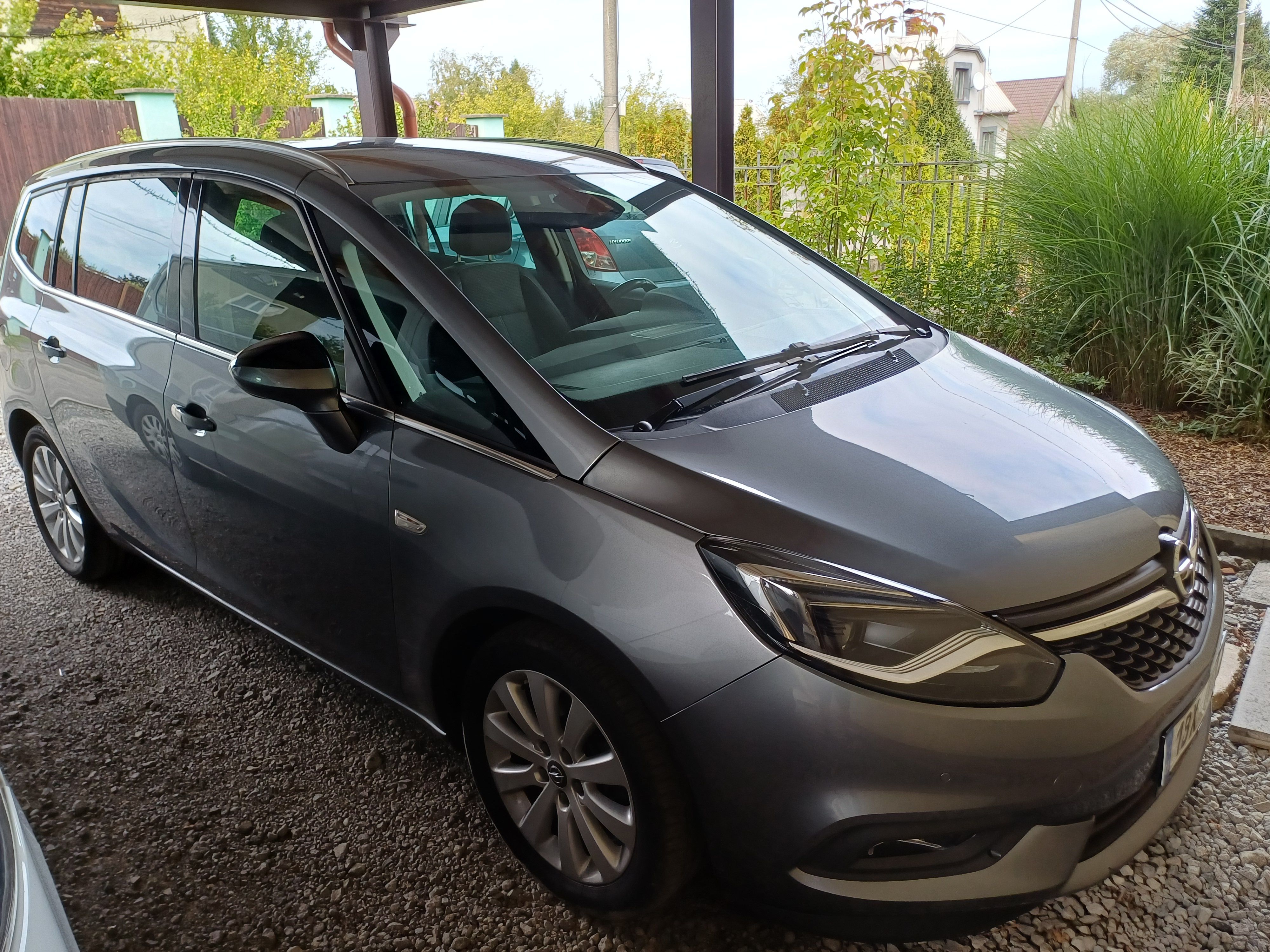 Opel Zafira, 1,6 benzín, velmi dobrý stav