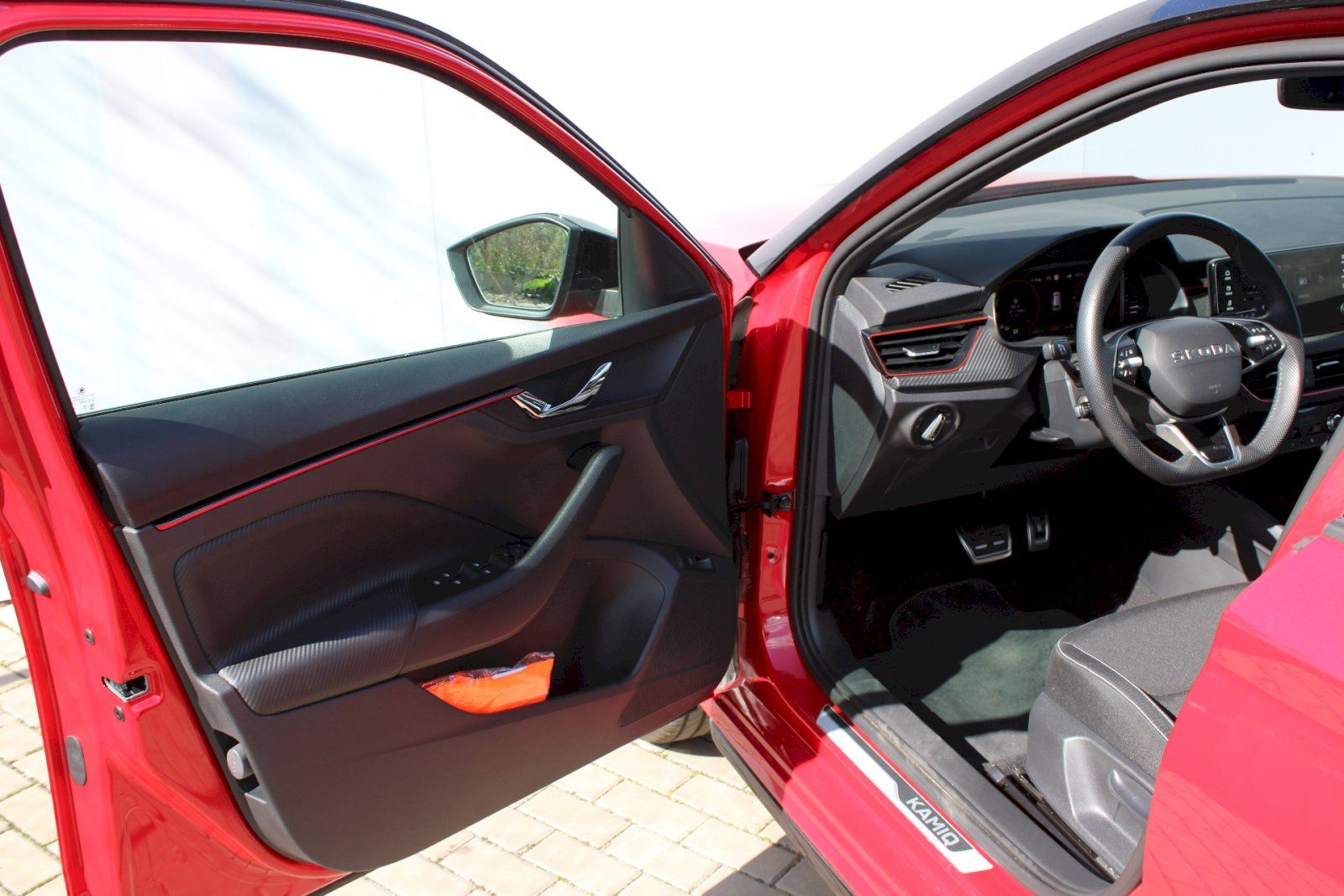 Škoda Kamiq, 1.0 TSI 85kW Monte Carlo DSG - fotka 6