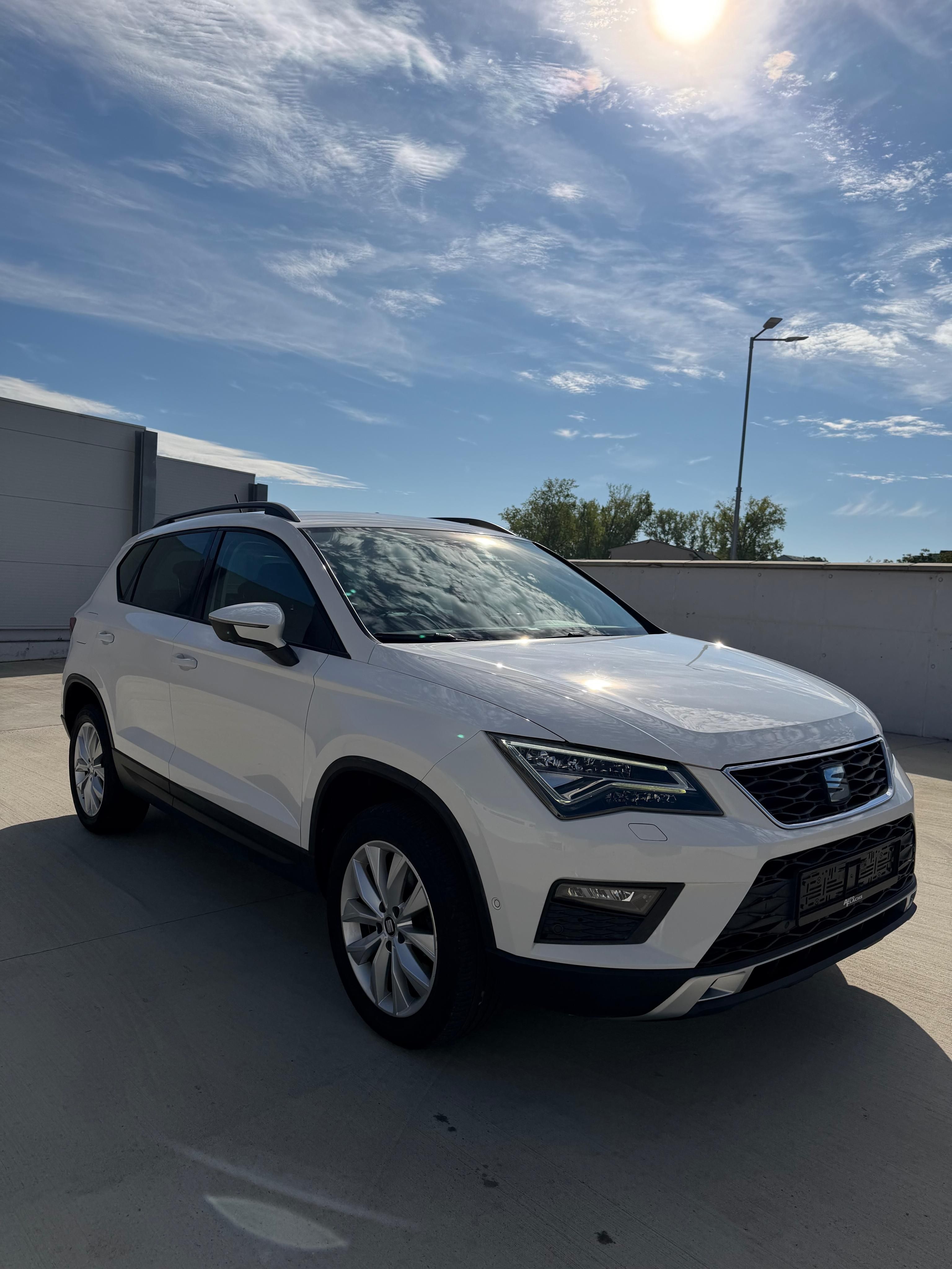 Seat Ateca, 1.6TDI 85kw 1Maj LED ACC TAŽNÉ - fotka 5