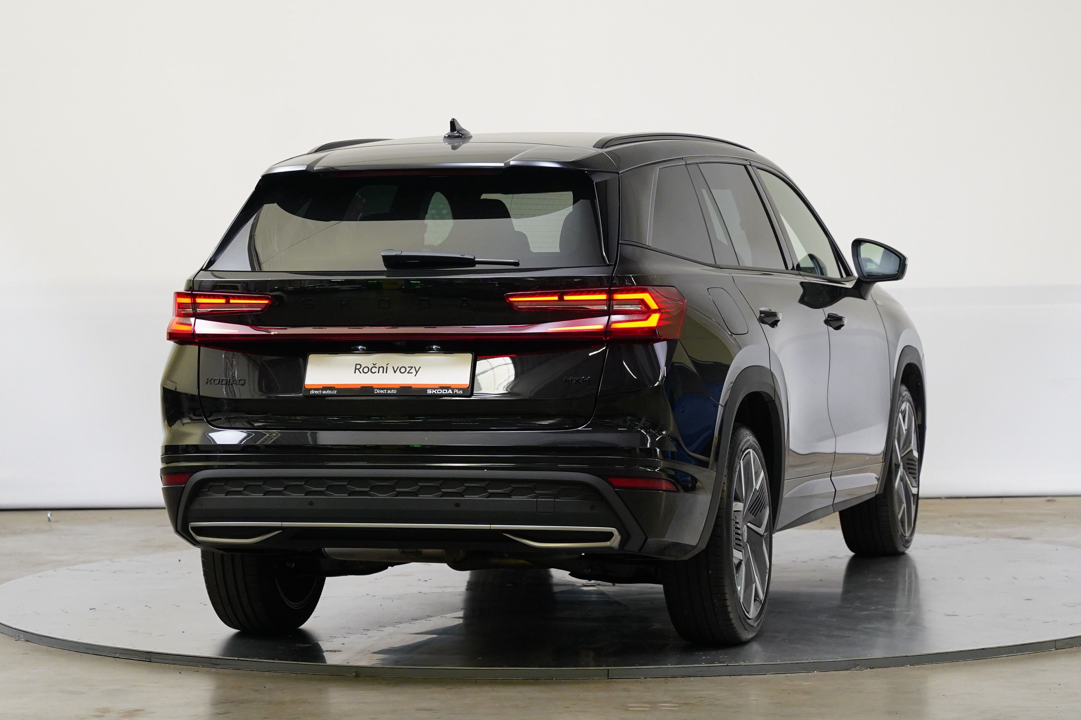 Škoda Kodiaq, 2.0 TDI 142 kW 4x4 Sportline - fotka 2