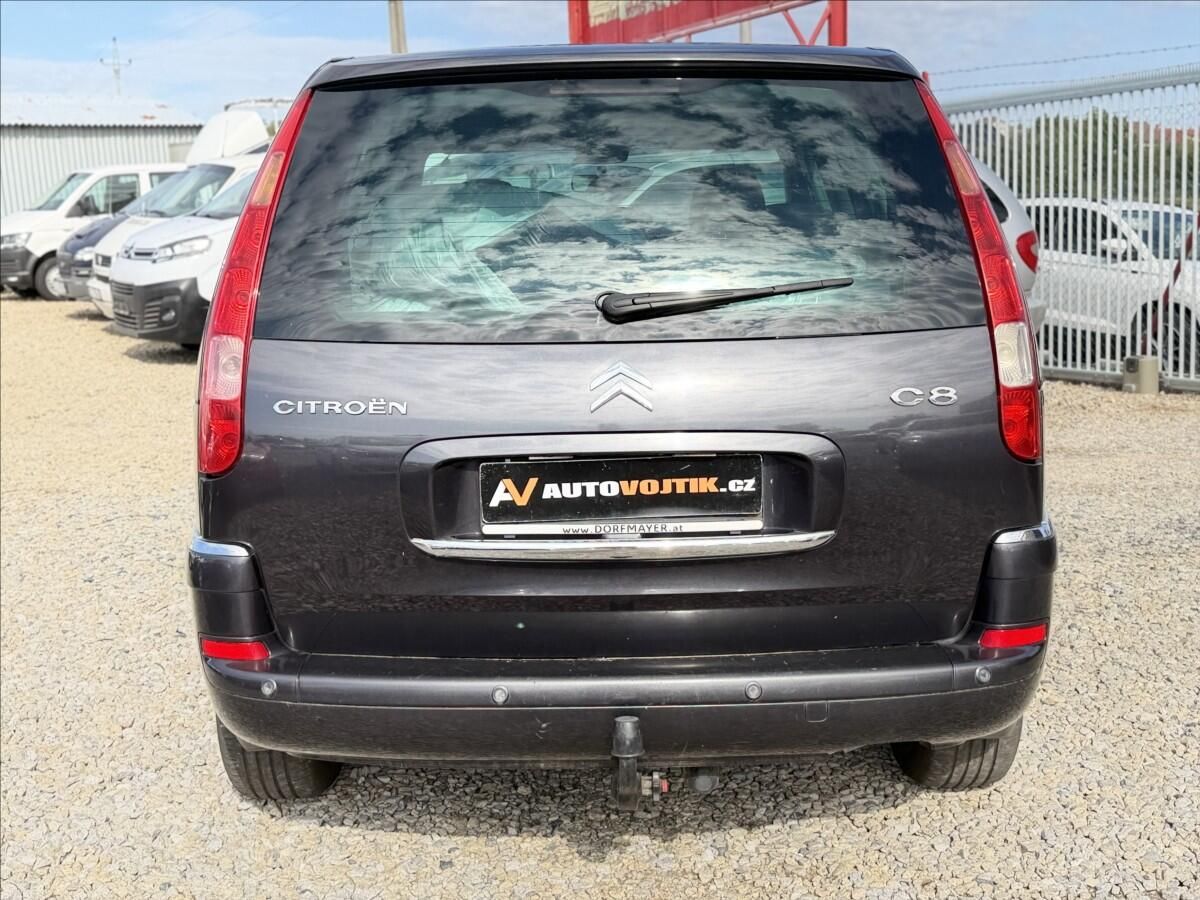 Citroën C8, 2,0 HDI 100kW XENONY,TAŽNÉ - fotka 6