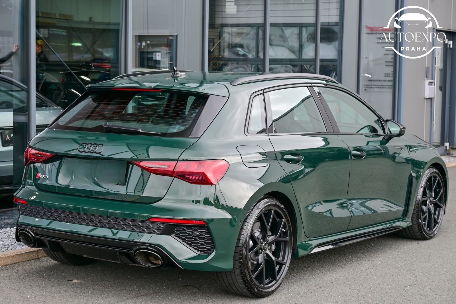 Audi RS3, Sportback 2.5 TFSI Keramik* - fotka 3