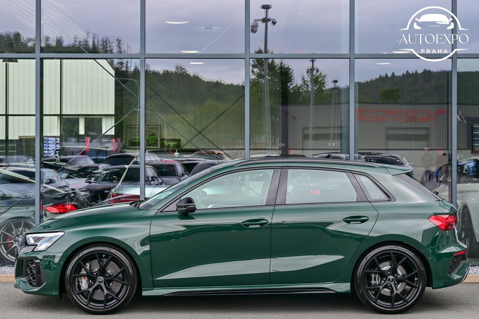 Audi RS3, Sportback 2.5 TFSI Keramik* - fotka 5