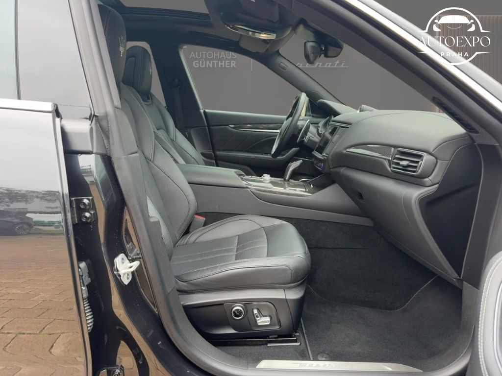 Maserati Levante, Modena S*Carbon*Panorama - fotka 6