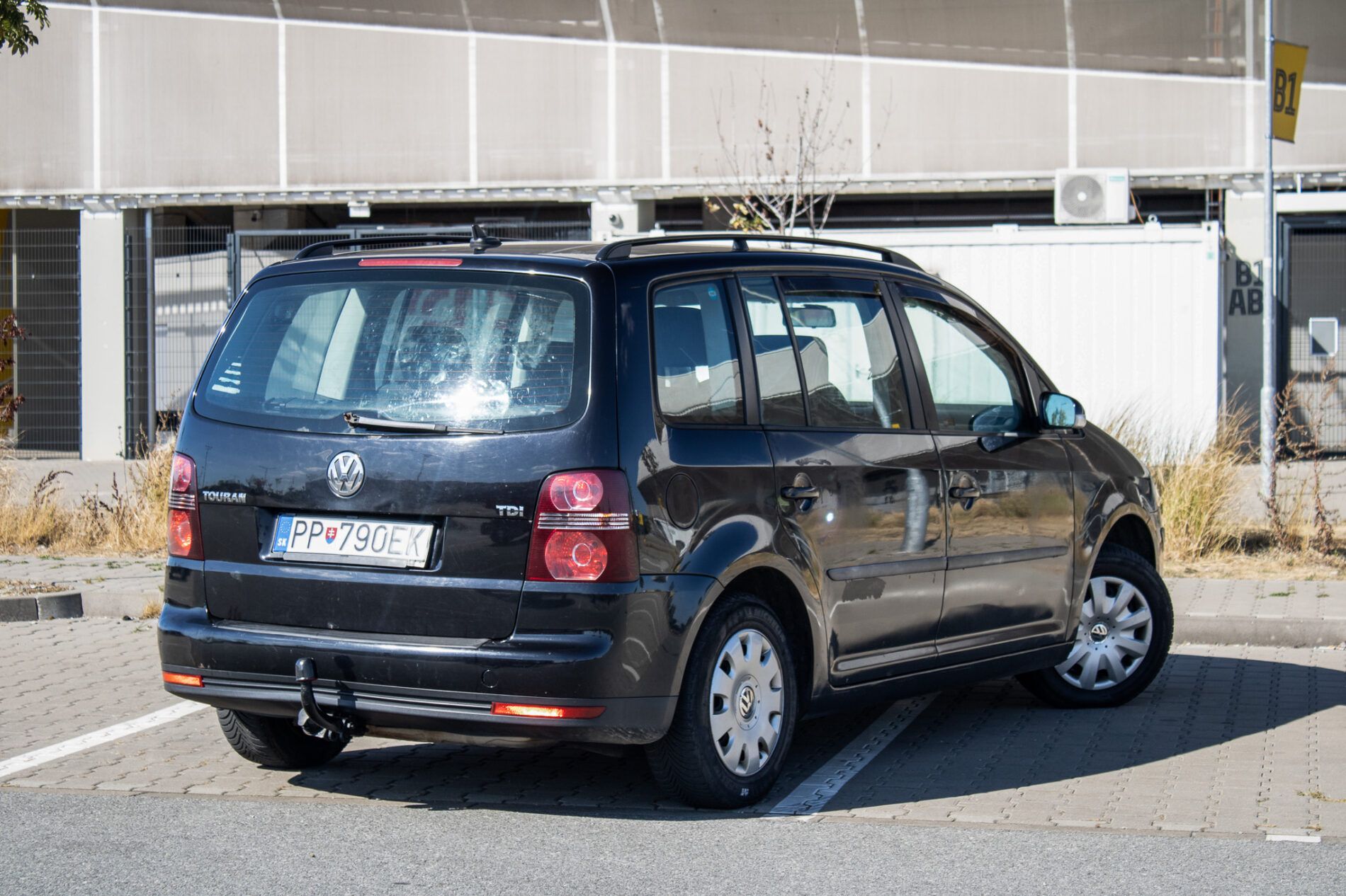 Volkswagen Touran - fotka 5