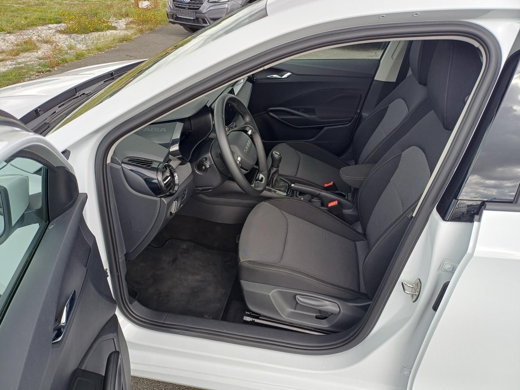 Škoda Fabia, 1.0Tsi 85Kw Kamera LED Virtual - fotka 5