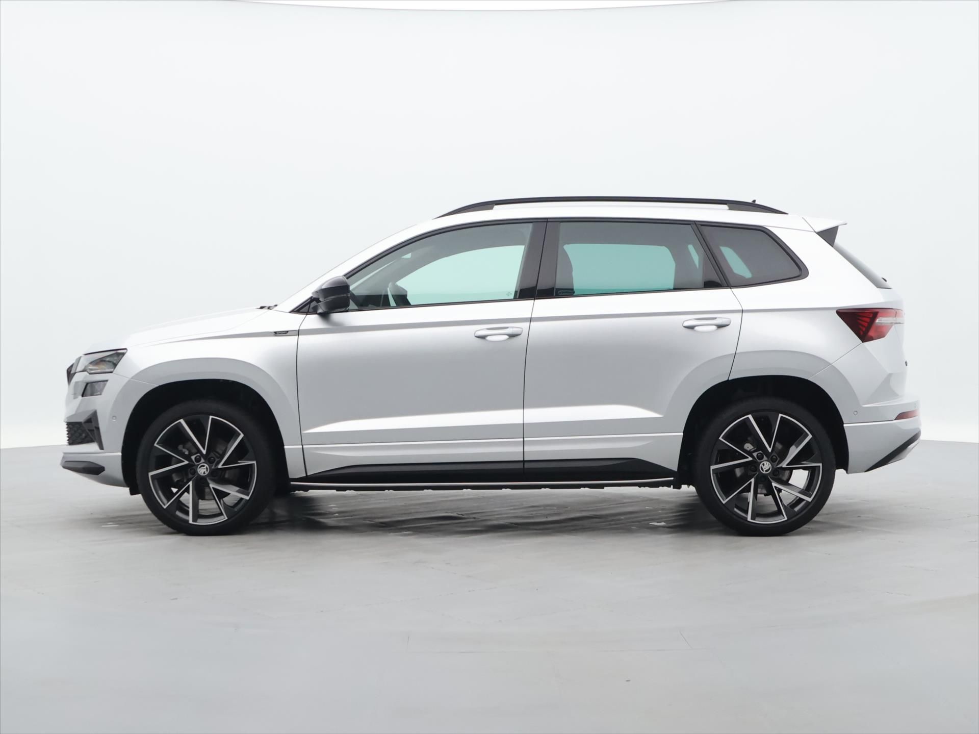 Škoda Karoq, 1,5 TSI 110kW Sportline CZ Taž - fotka 4