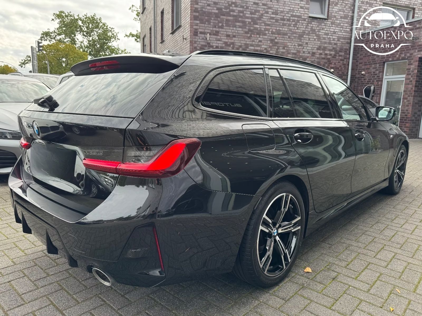 BMW Řada 3, 320d xDrive M Sport - fotka 6