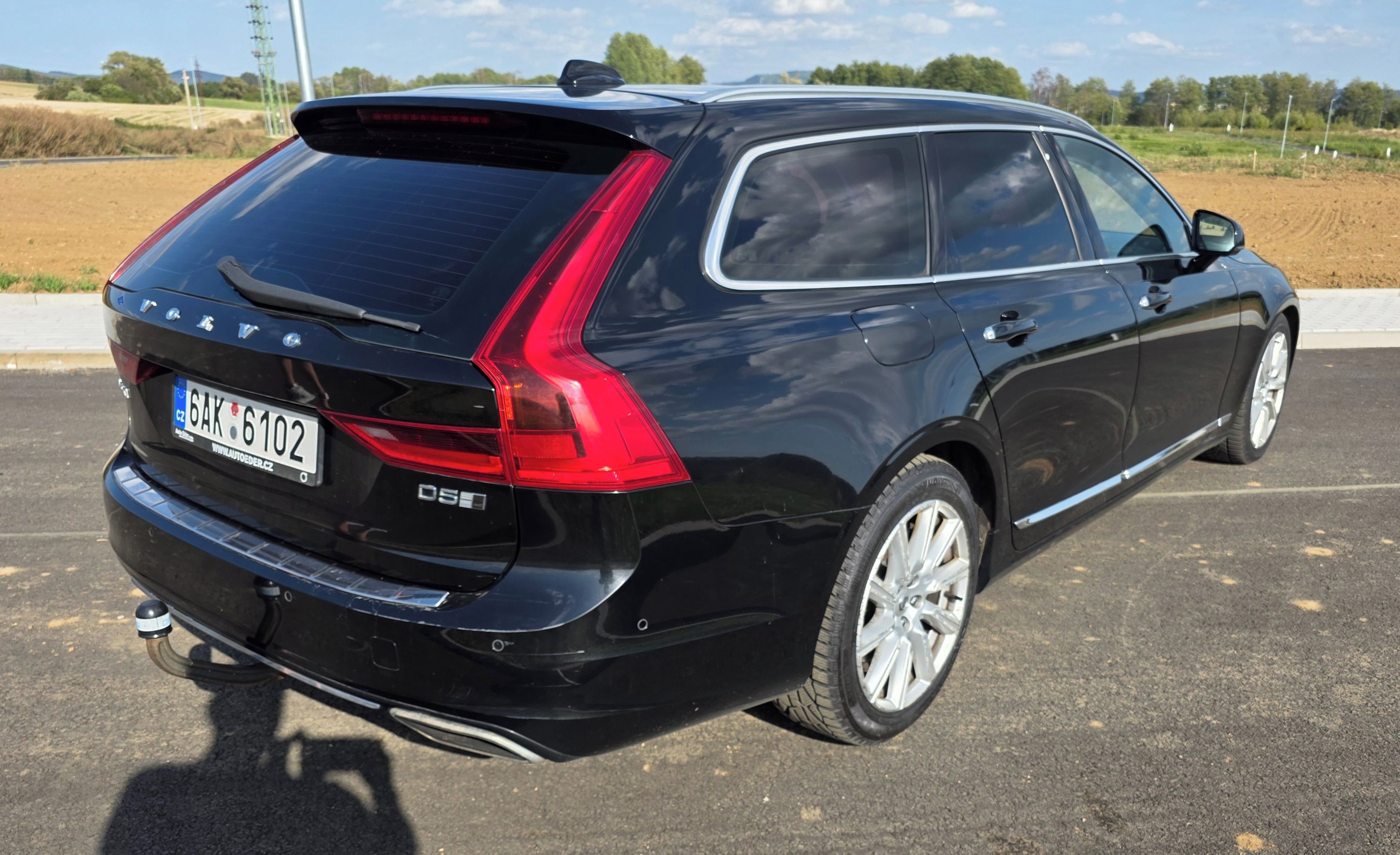 Volvo V90, VOLVO V90 D5 Inscription 4x4 - fotka 4