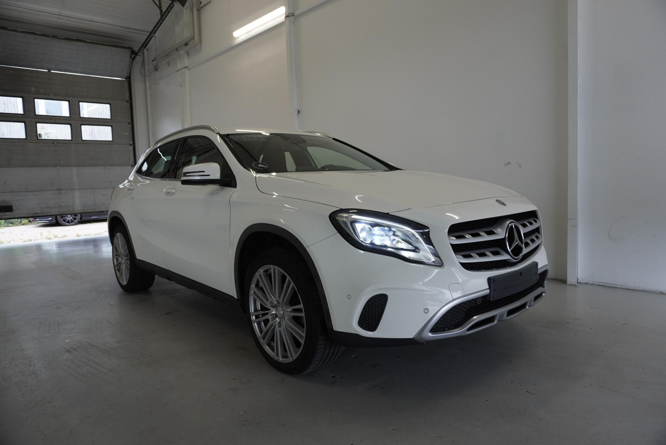 Mercedes-Benz GLA, 200 2.2D 100 kW AUTOMAT - fotka 3