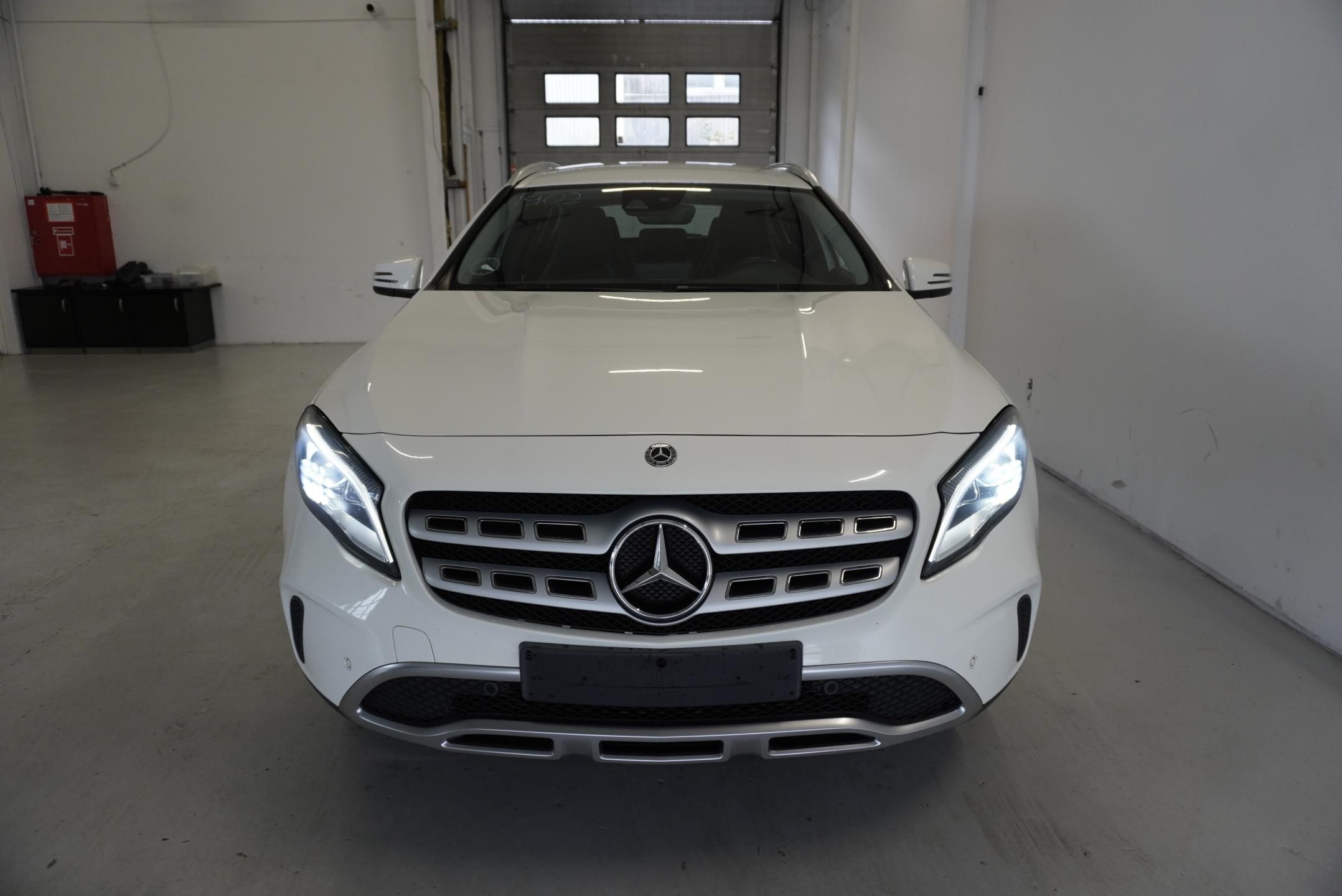 Mercedes-Benz GLA, 200 2.2D 100 kW AUTOMAT - fotka 2