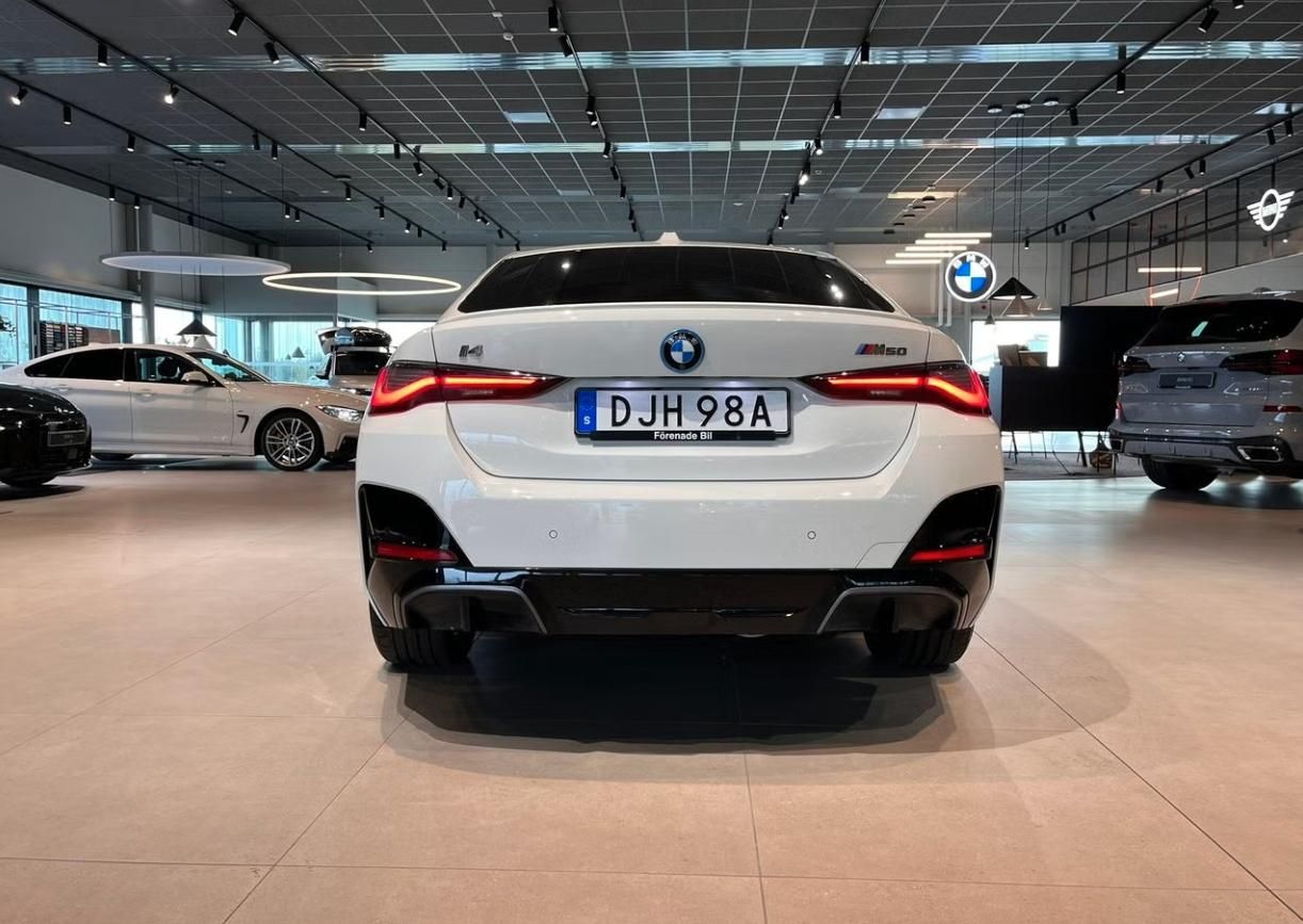 BMW i4, M50 xDrive GC 360k HuD Laser - fotka 5