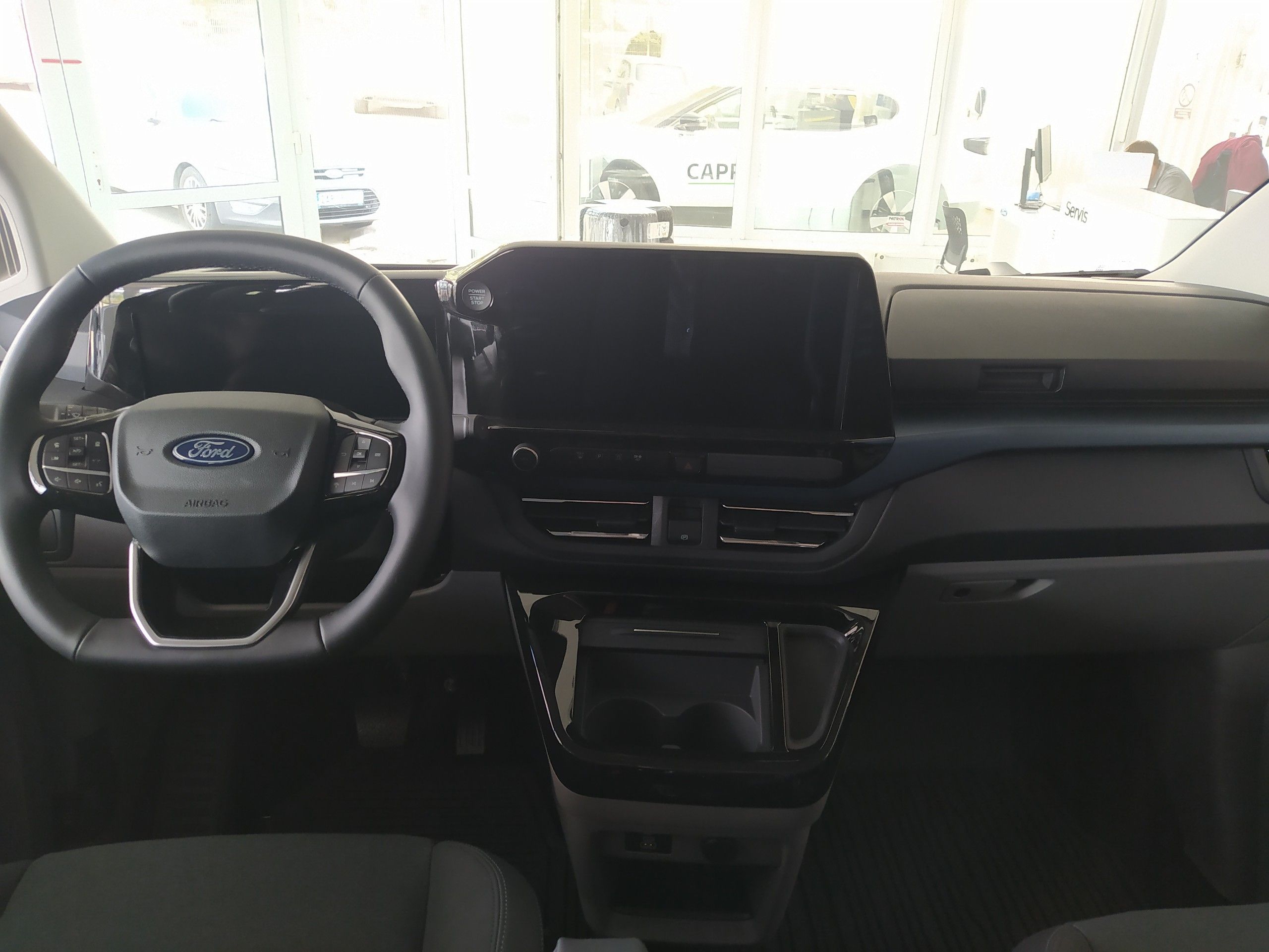 Ford Tourneo Custom, 2,5 Duratec PHEV 171kW L2 Tita - fotka 6