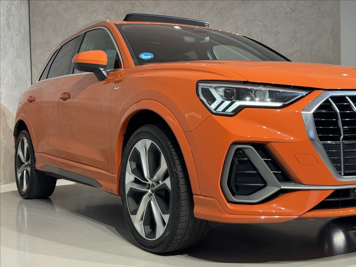 Audi Q3, 2,0 TDi  S-Line Záruka Audi LE - fotka 5