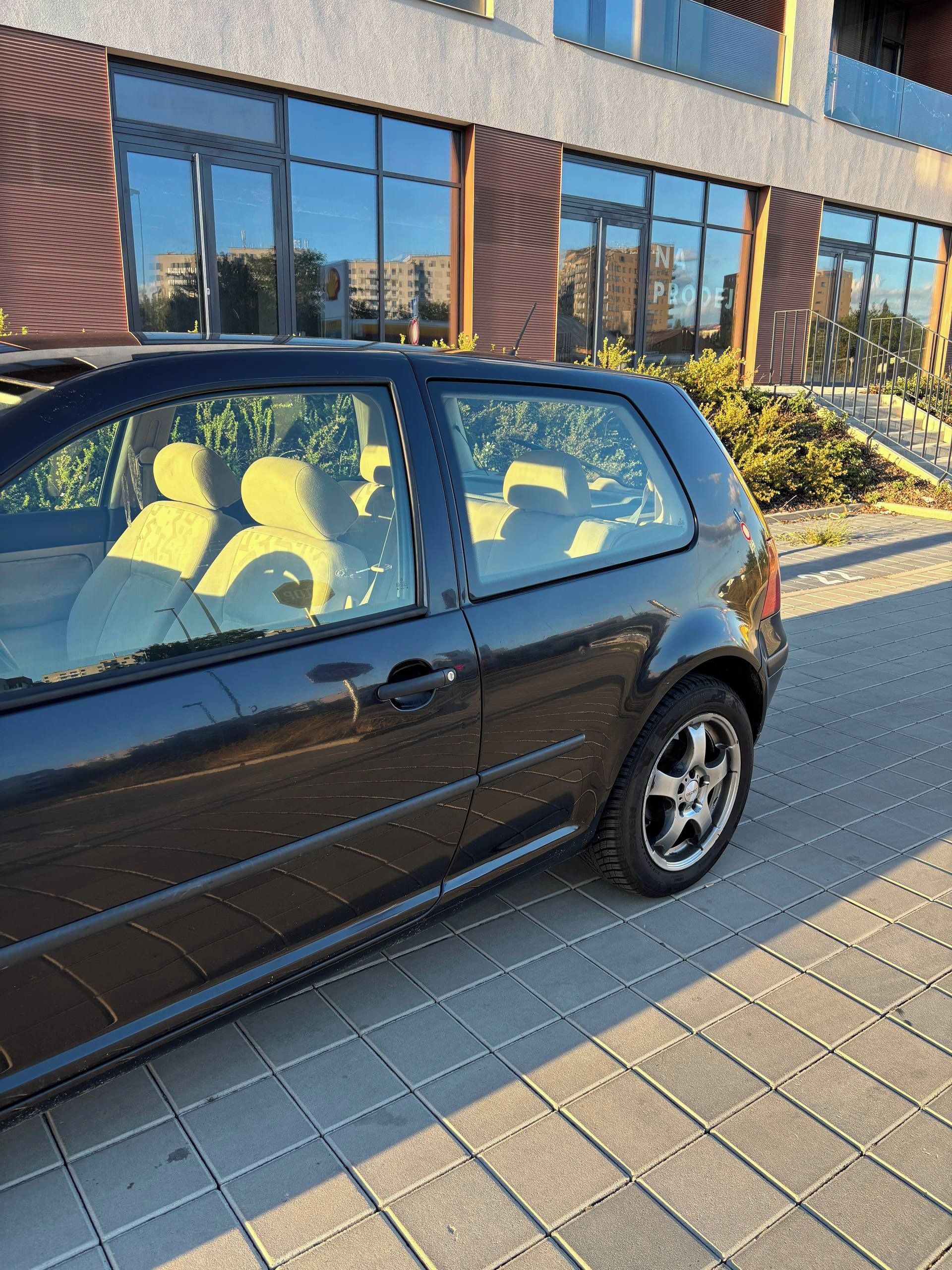 Volkswagen Golf, Volkswagen Golf IV, 1.6 benzin - fotka 5