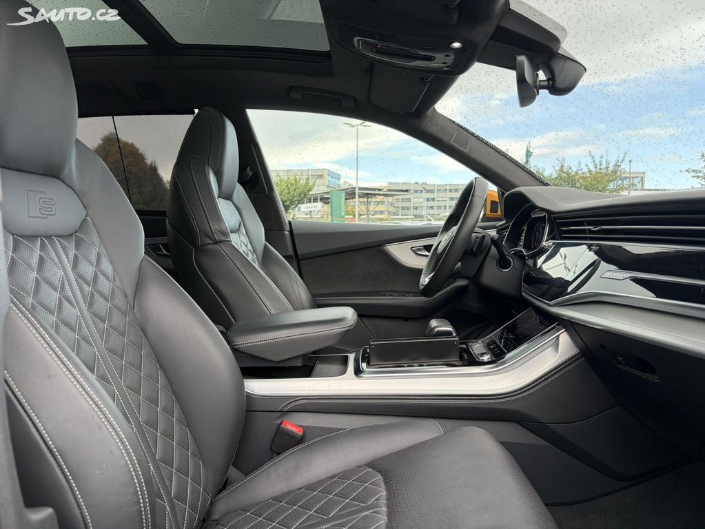 Audi Q8 2019 z Czech