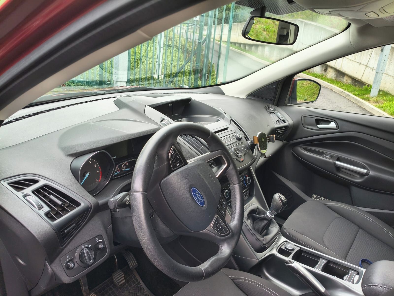 Ford Kuga, FORD KUGA, celoročně garážován - fotka 3