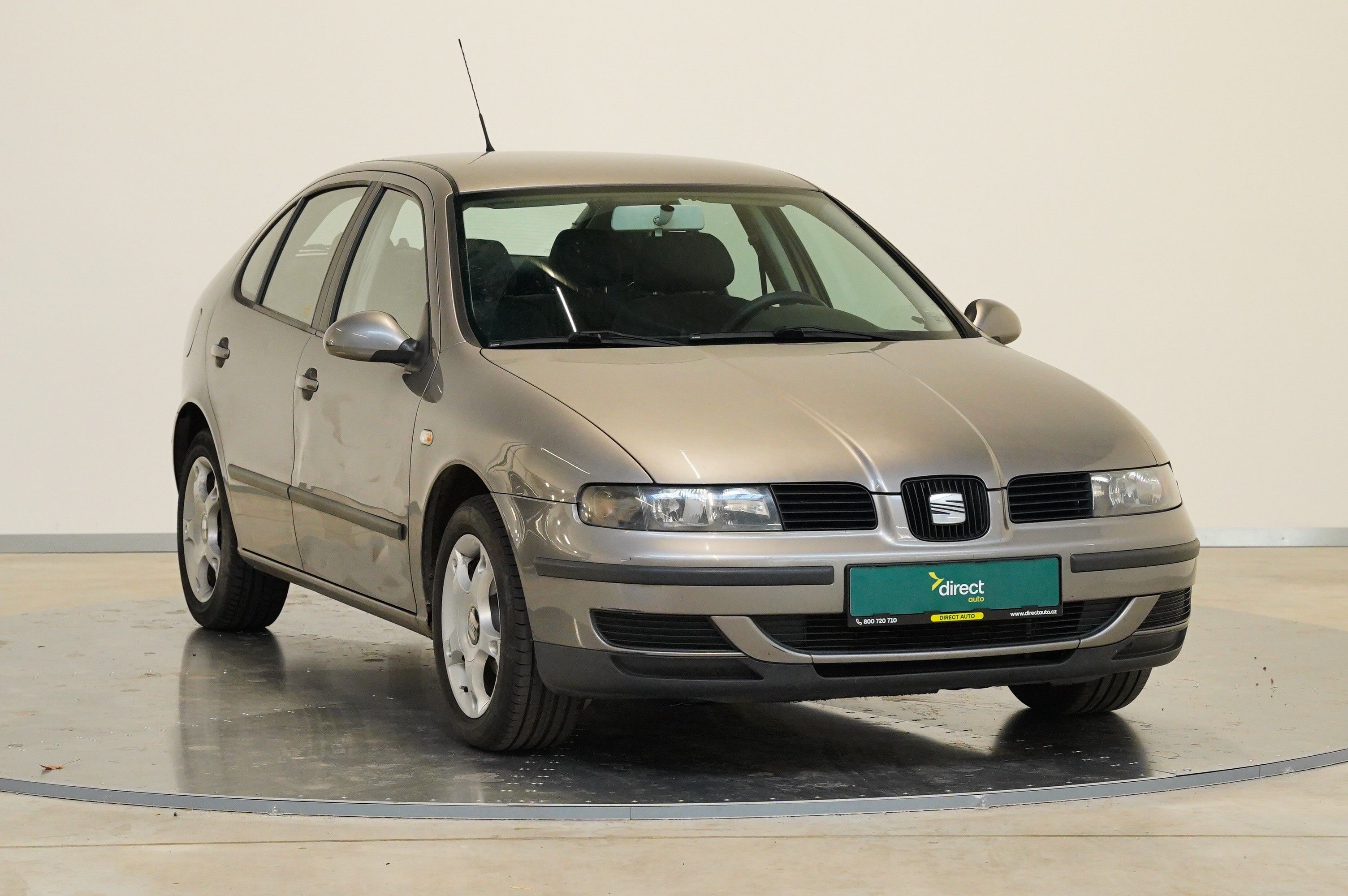 Seat Leon, 1.4 16V 55 kW - fotka 2