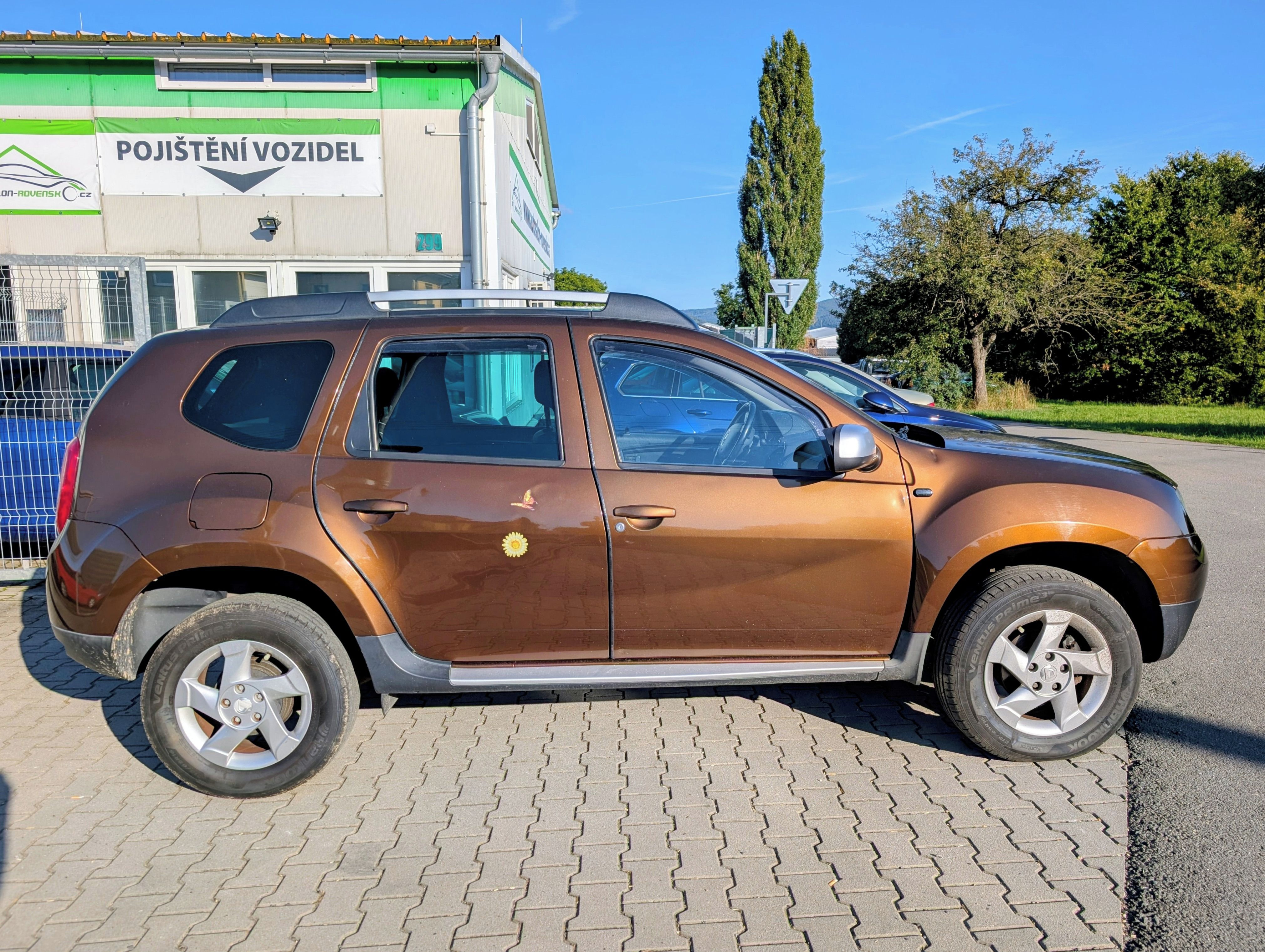 Dacia Duster, 1.6i 77kW 2011 KLIMA SERVISKA - fotka 5