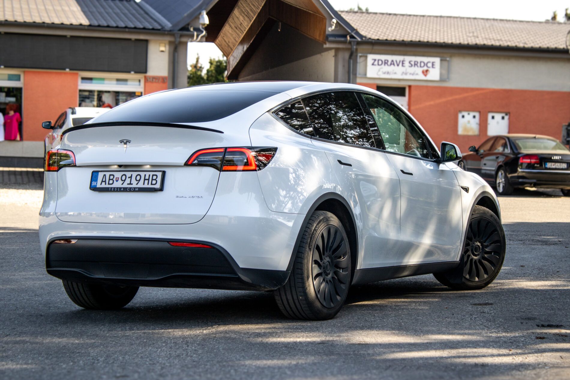 Tesla Model Y - fotka 5