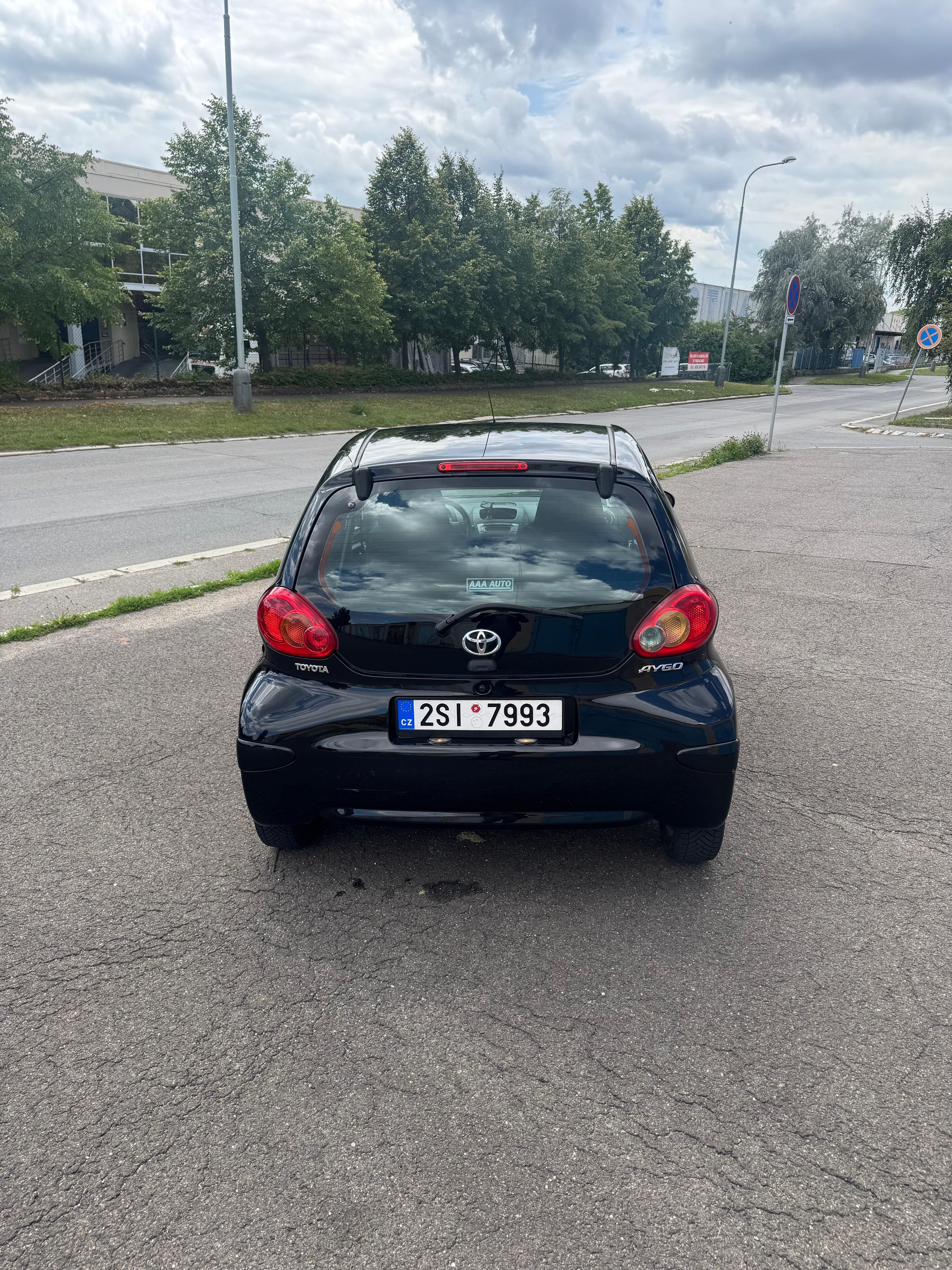 Toyota Aygo, 50kW, Klima, Servis, ČR - fotka 5