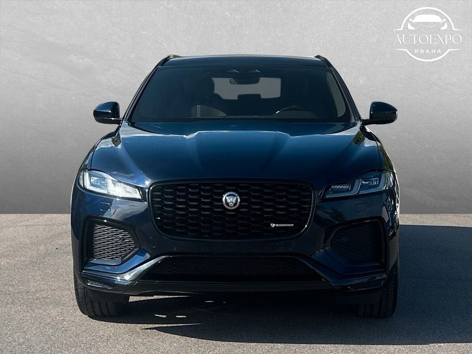 Jaguar F-Pace, P250 R-DYNAMIC SE AWD * - fotka 3