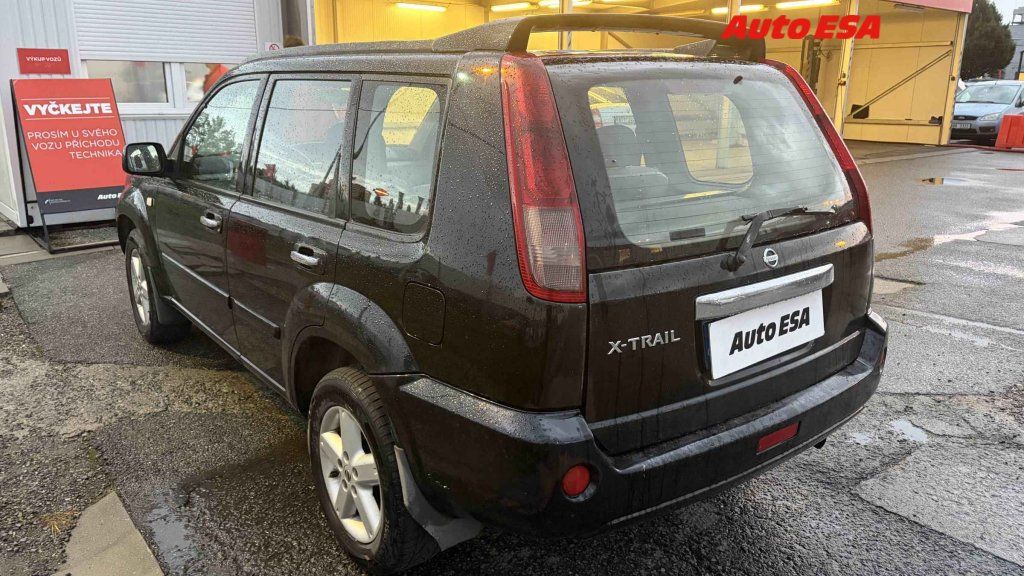 Nissan X-Trail, 2.2.CDi,2.maj,ČR - fotka 2
