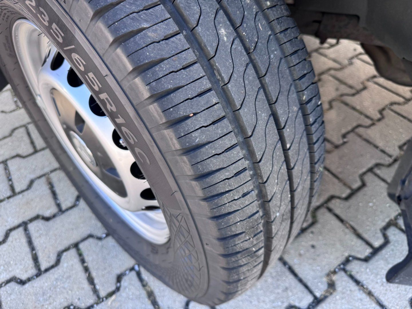 Mercedes-Benz Sprinter, 2,2CDI 120KW NOVÝ MOTOR AUTOMA - fotka 2