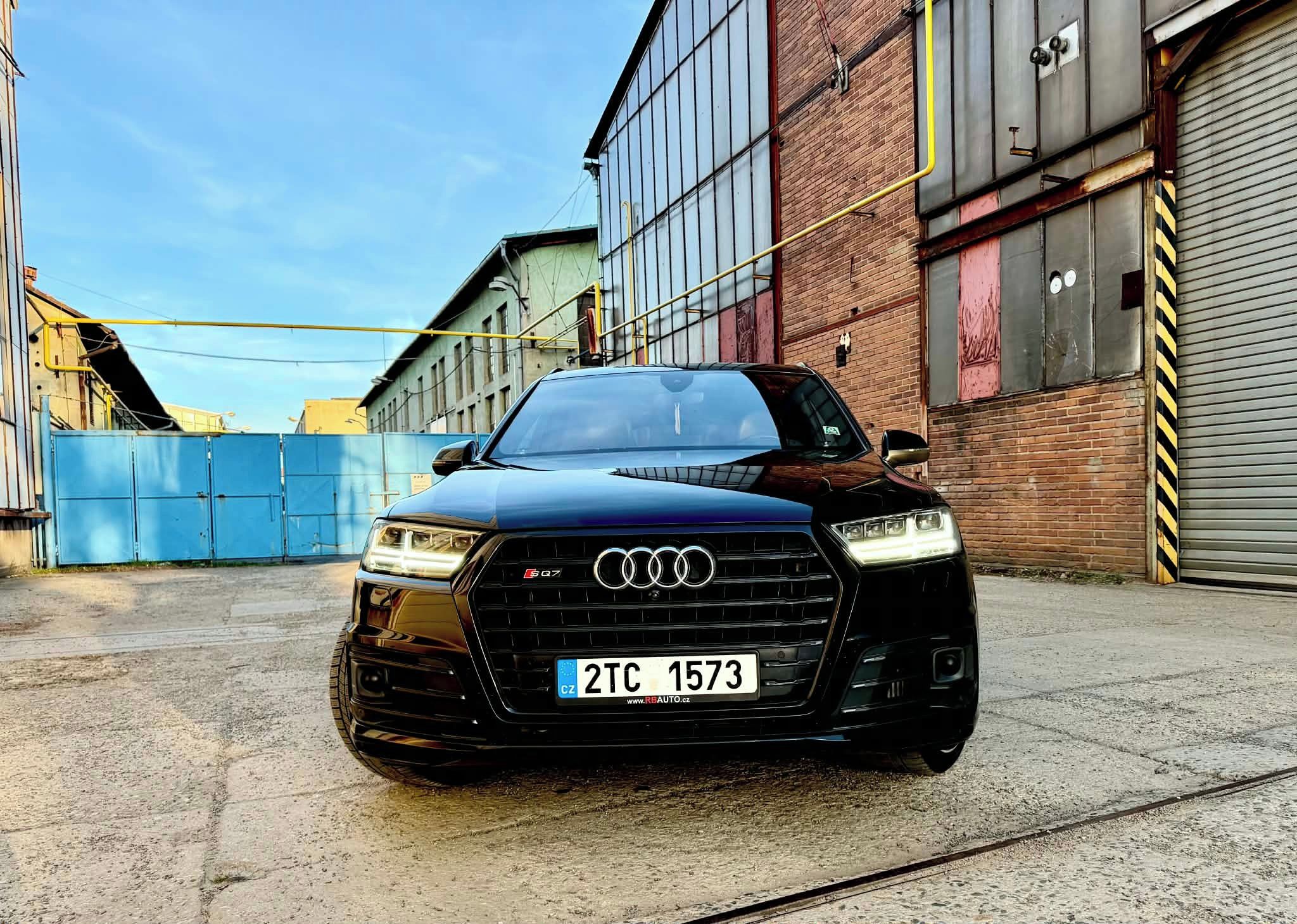 Audi SQ7, AUDI SQ7 4.0 V8 320KW - fotka 2