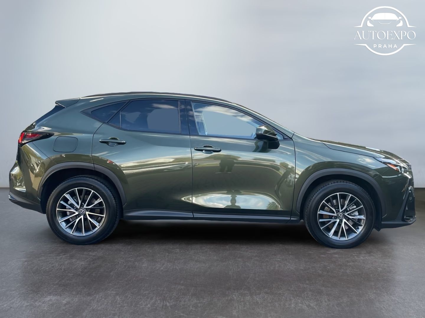 Lexus NX 450h, * E-FOUR Executive Line*Black- - fotka 4
