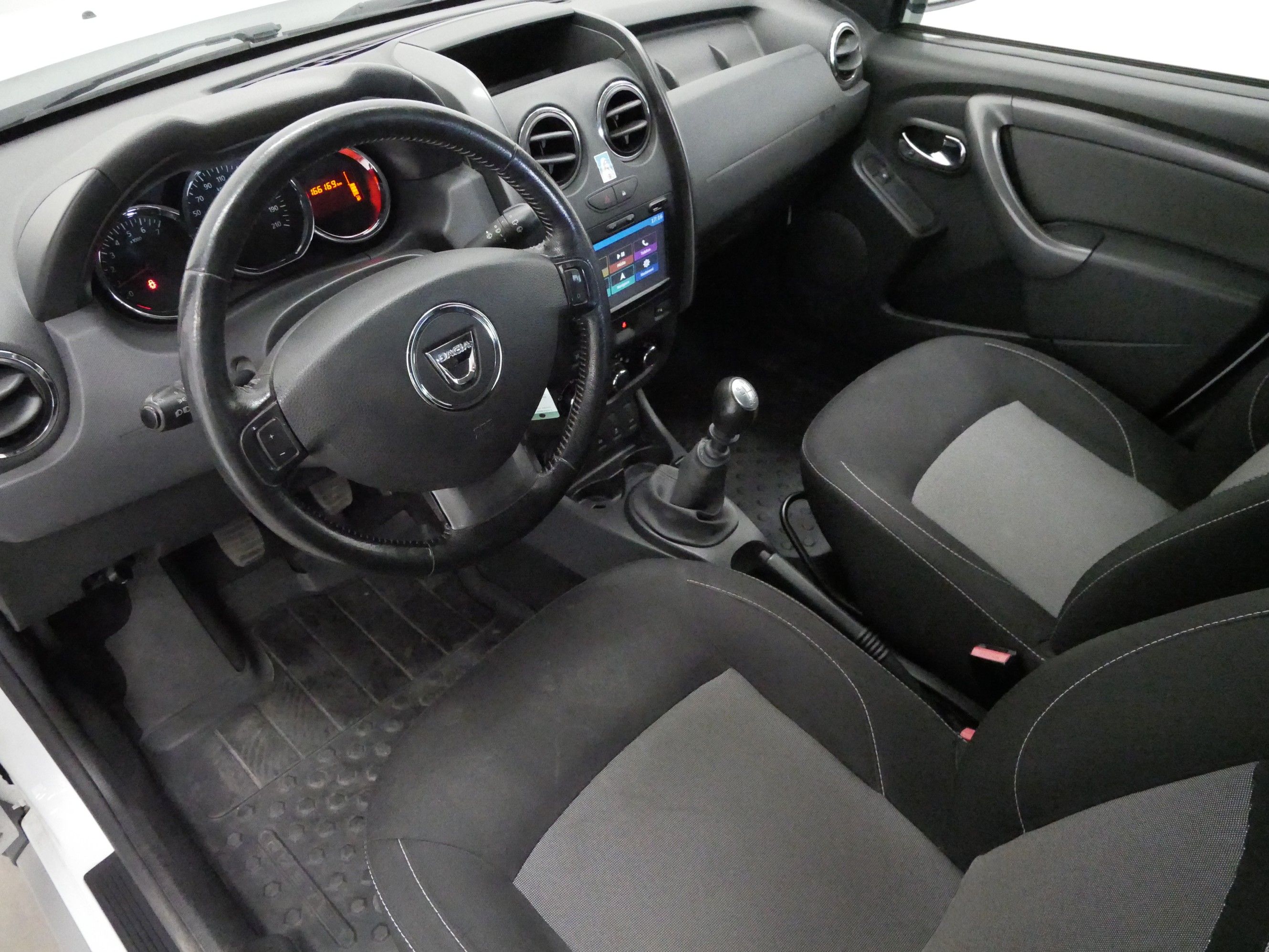 Dacia Duster, 1.5 dCi 80kW 4x4 Laureate - fotka 5
