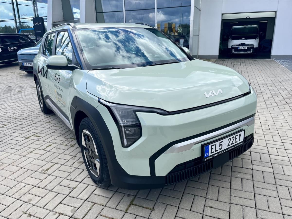 Kia EV3, AIR 150 KW + 81,4 KWH - fotka 2
