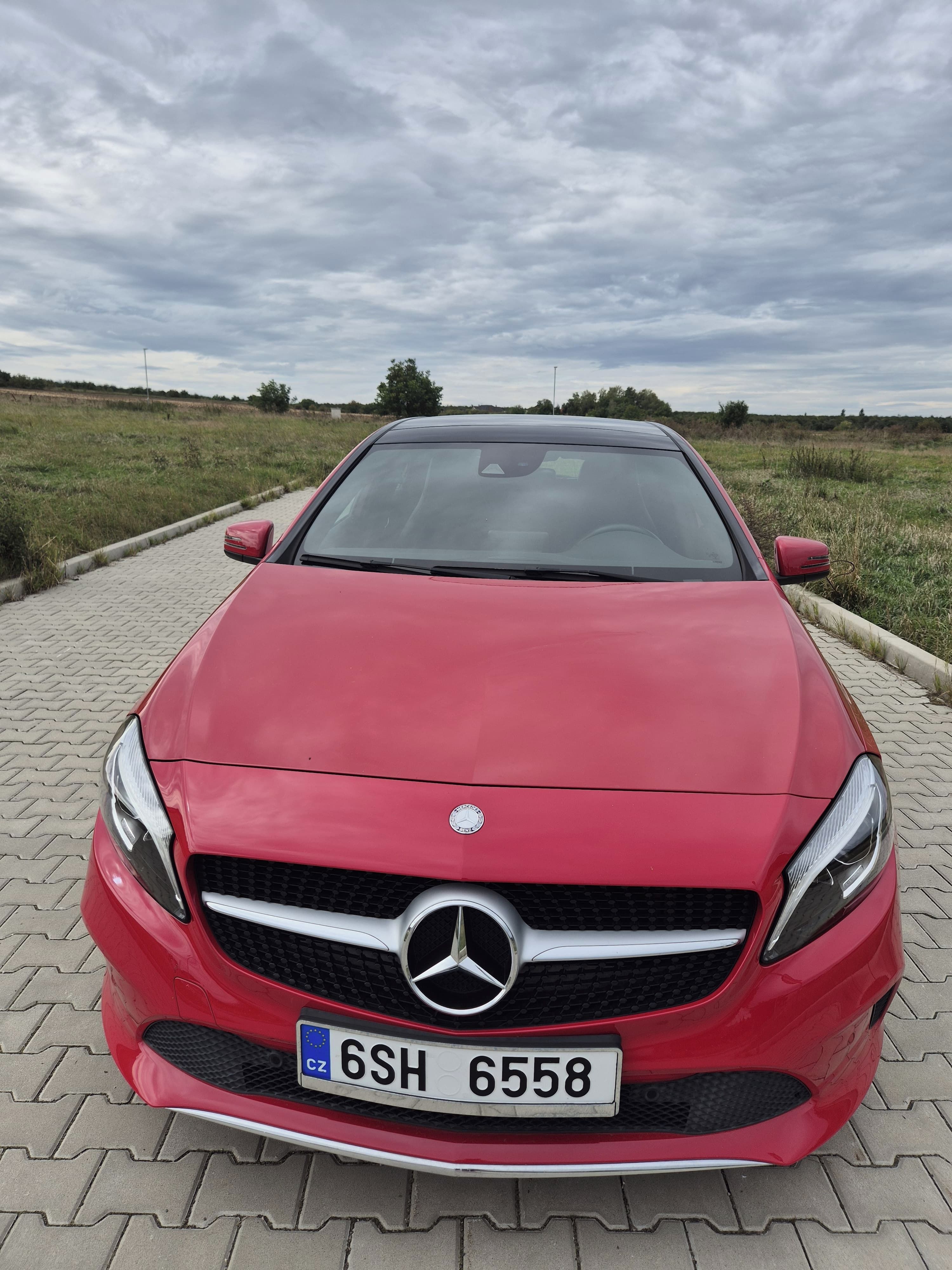 Mercedes-Benz Třídy A, Mercedes Benz A 180 D - fotka 2