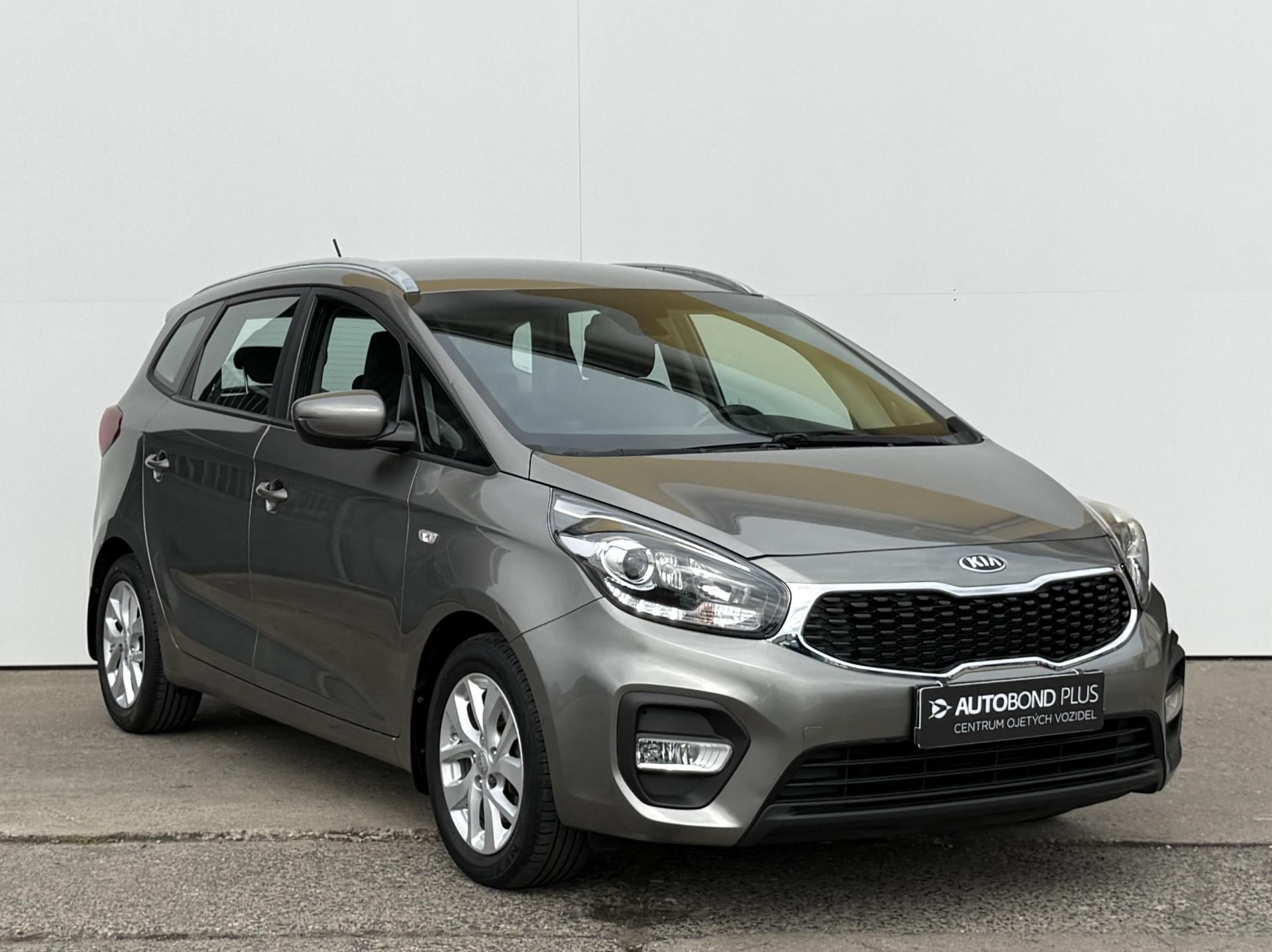Kia Carens, 1.6 GDI 99kW Comfort - fotka 6