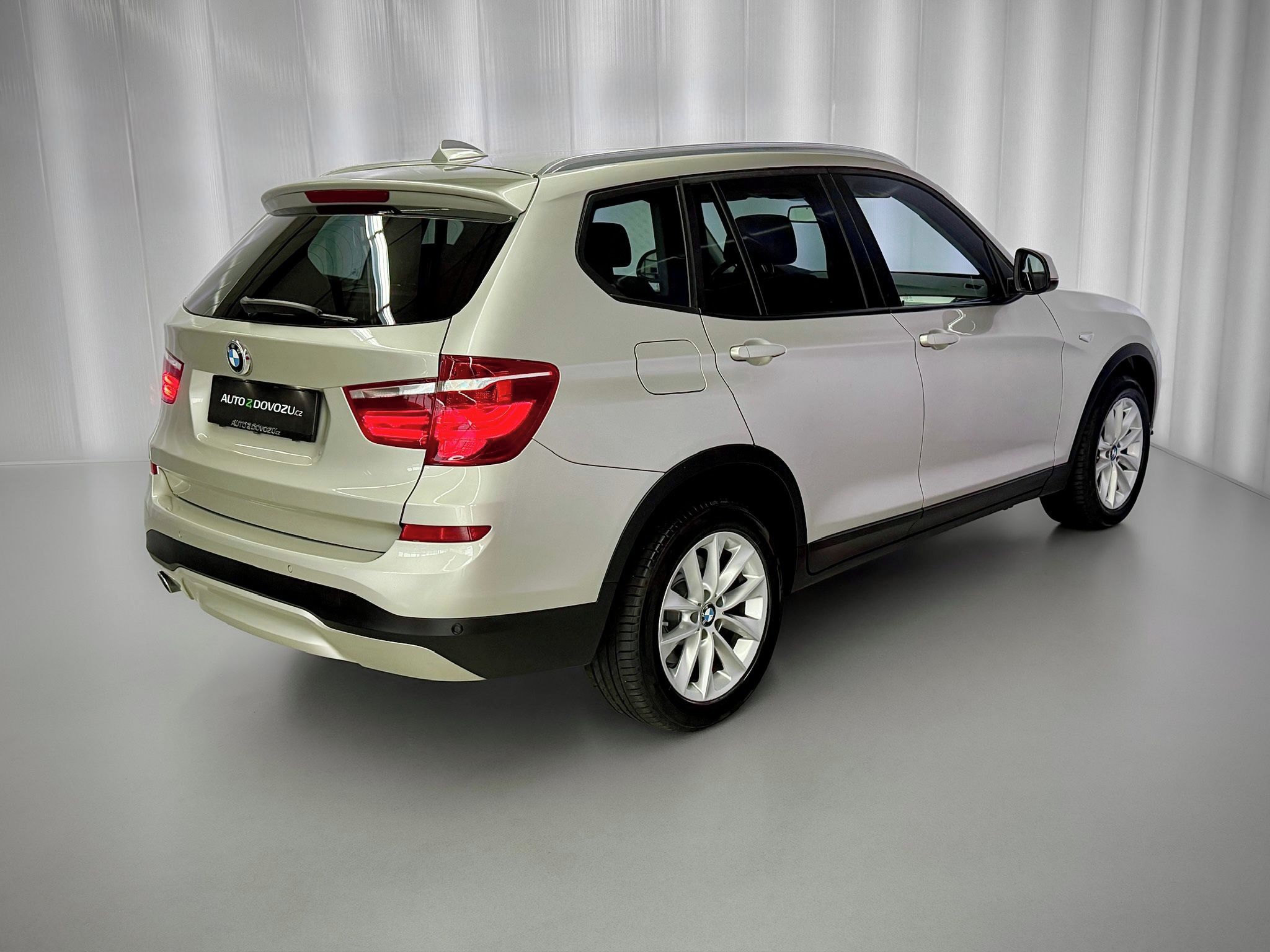 BMW X3, 2.0d xDrive, PANORAMA, TAŽNÉ - fotka 6