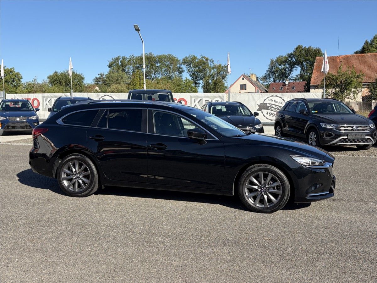 Mazda 6, 2,0 i 121KW Head-Up,LED,Nav,AC - fotka 3