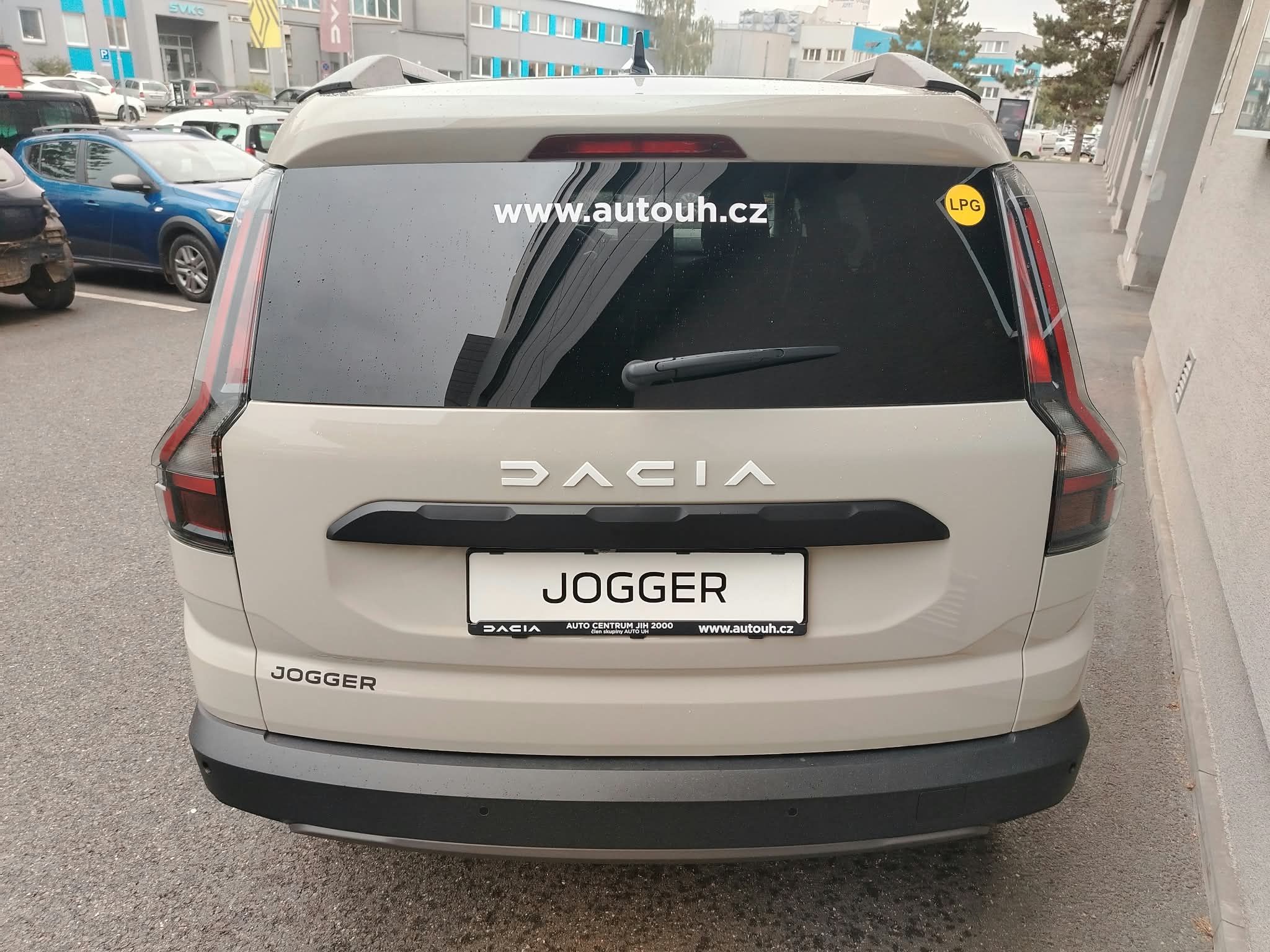 Dacia Jogger, Journey ECO-G 120 automat 5.mí - fotka 4