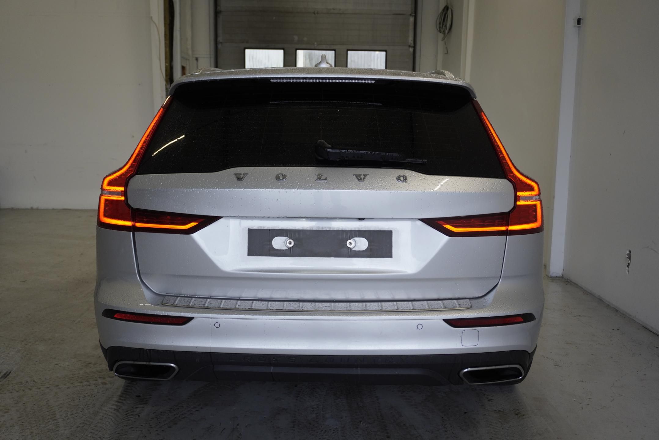Volvo V60, CROSS COUNTRY D4 POLESTAR 4X4 - fotka 6