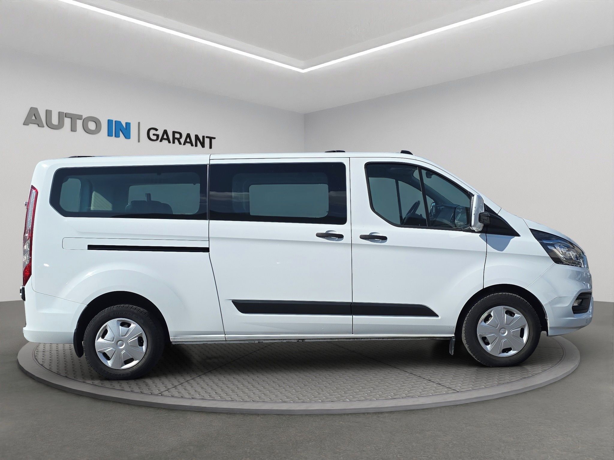 Ford Transit Custom, 2.0 EcoBlue 96kW, 9 míst, DPH - fotka 4