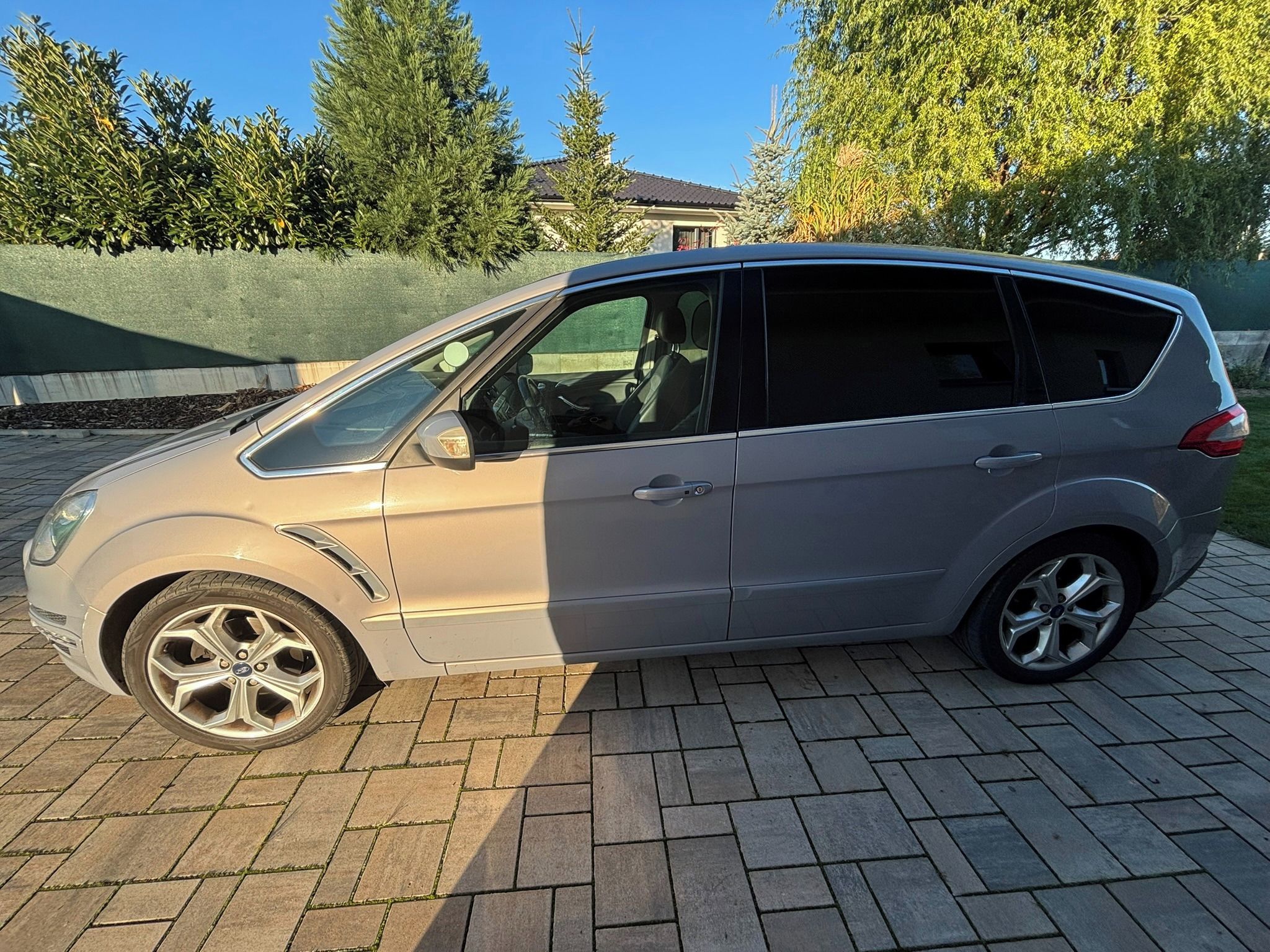 Ford S-MAX, 2.2 TDi, tažné - fotka 4
