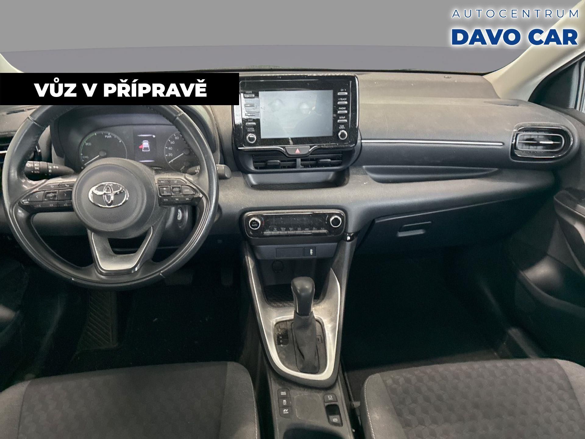 Toyota Yaris, 1,5 Hybrid e-CVT 68kW aut. CZ - fotka 3