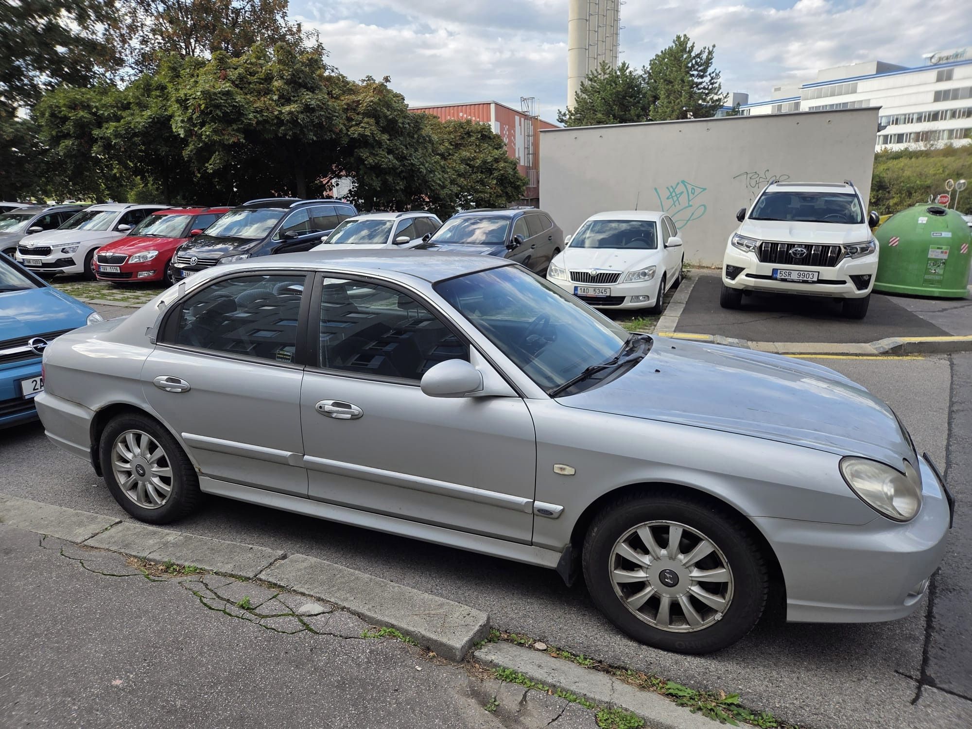 Hyundai Sonata, 2.0 benzín - fotka 3