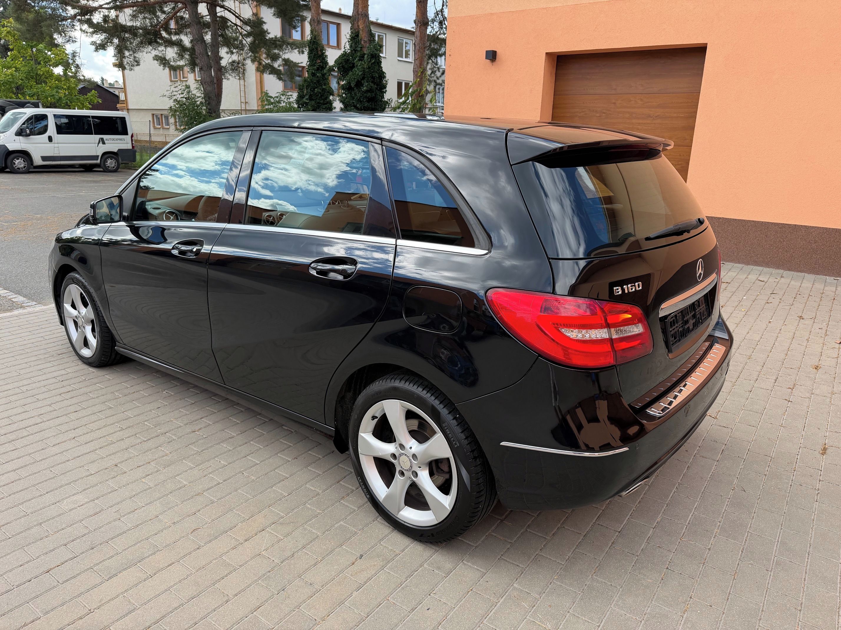 Mercedes-Benz Třídy B, 160 CDi, KŮŽE, PĚKNÝ STAV - fotka 4