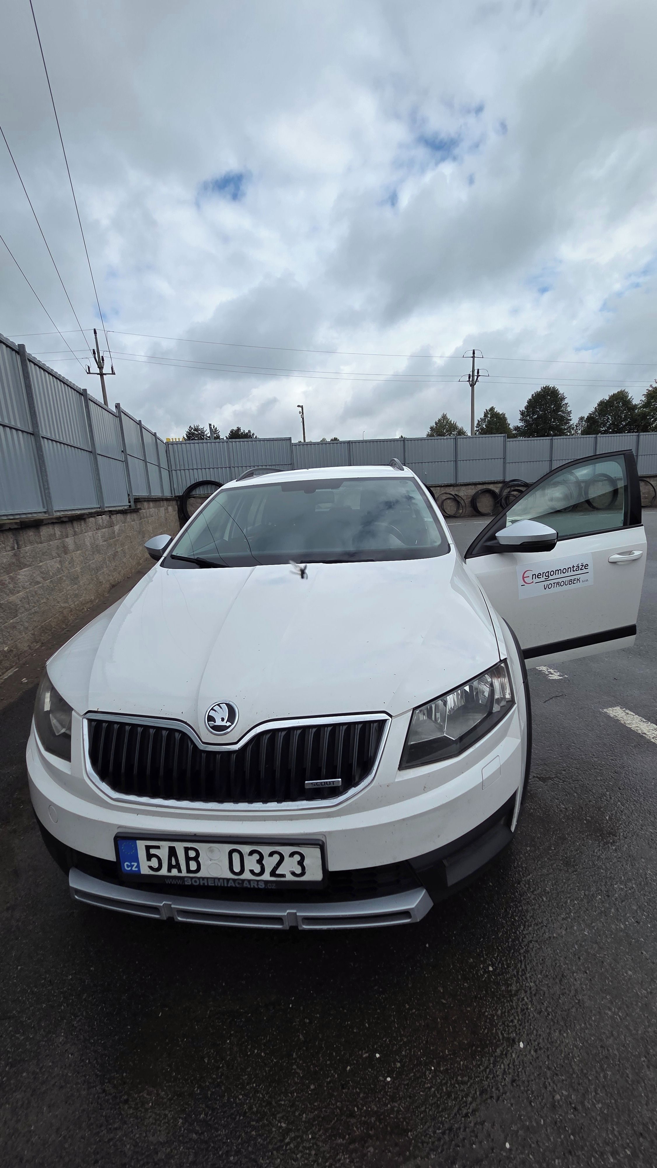 Škoda Octavia, 3 Scout 2,0 TDI - fotka 3