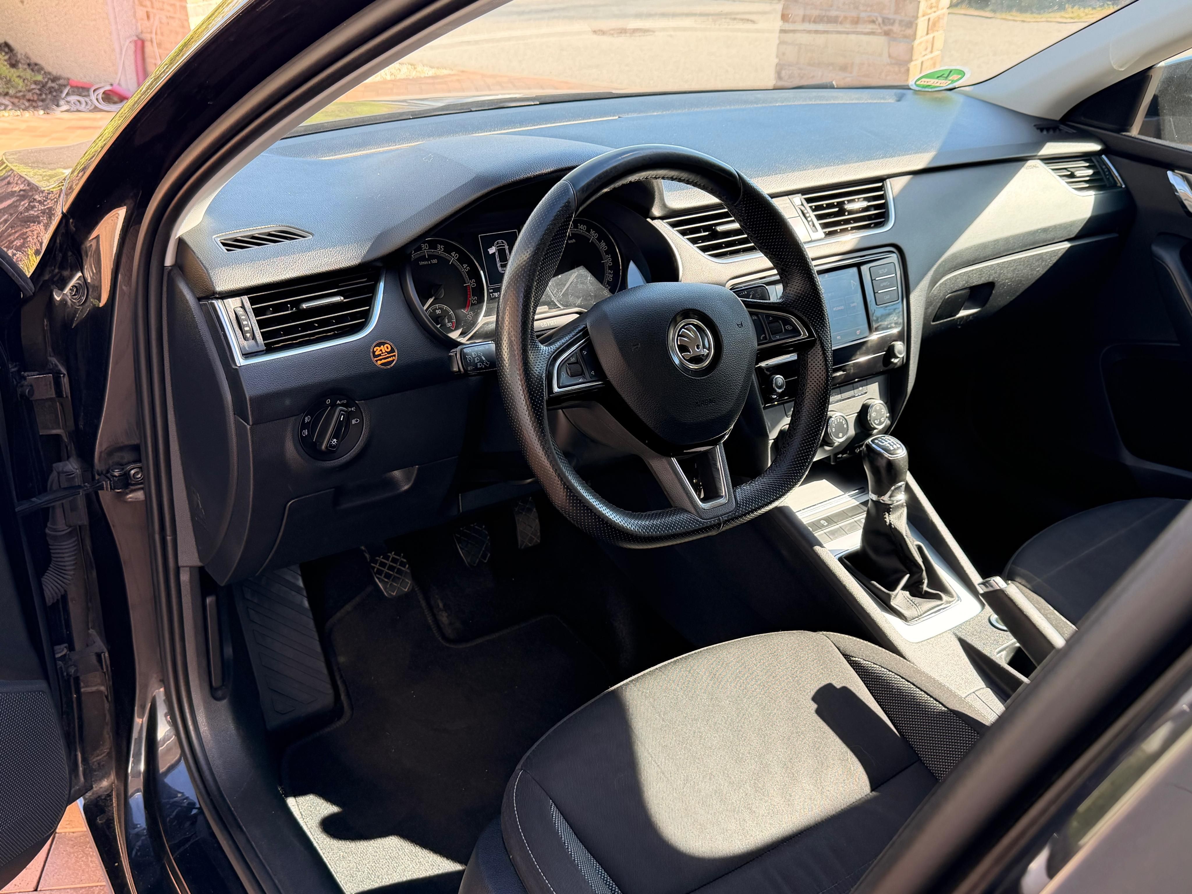 Škoda Octavia, 2.0Tdi 110Kw - fotka 5