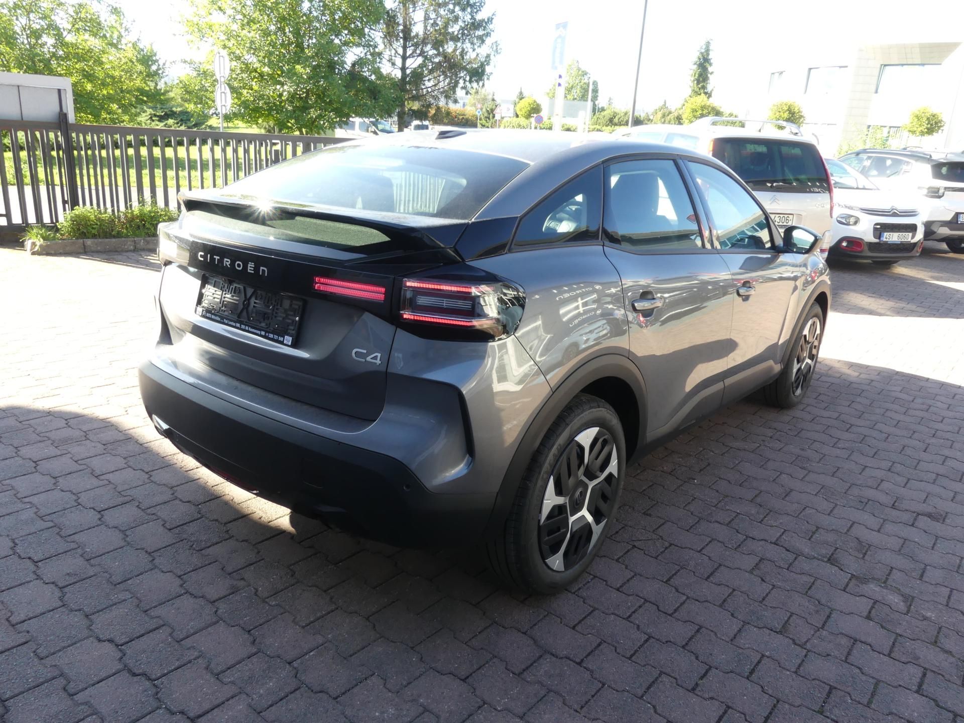 Citroën C4, PLUS Hybrid 145k Automatic - fotka 5