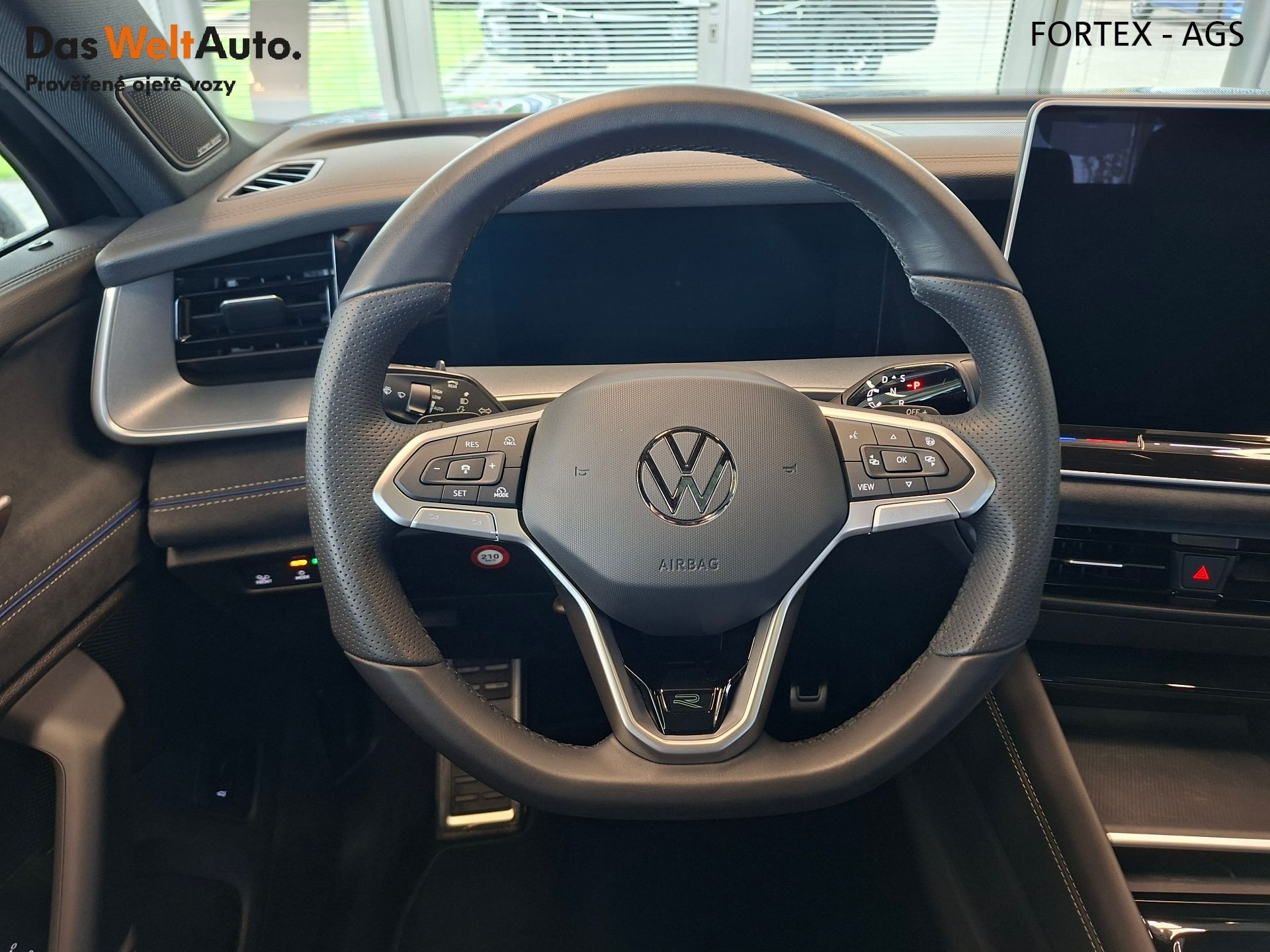 Volkswagen Tayron, R-LINE,2.0 TDI,142kW,4x4,Záruk - fotka 5