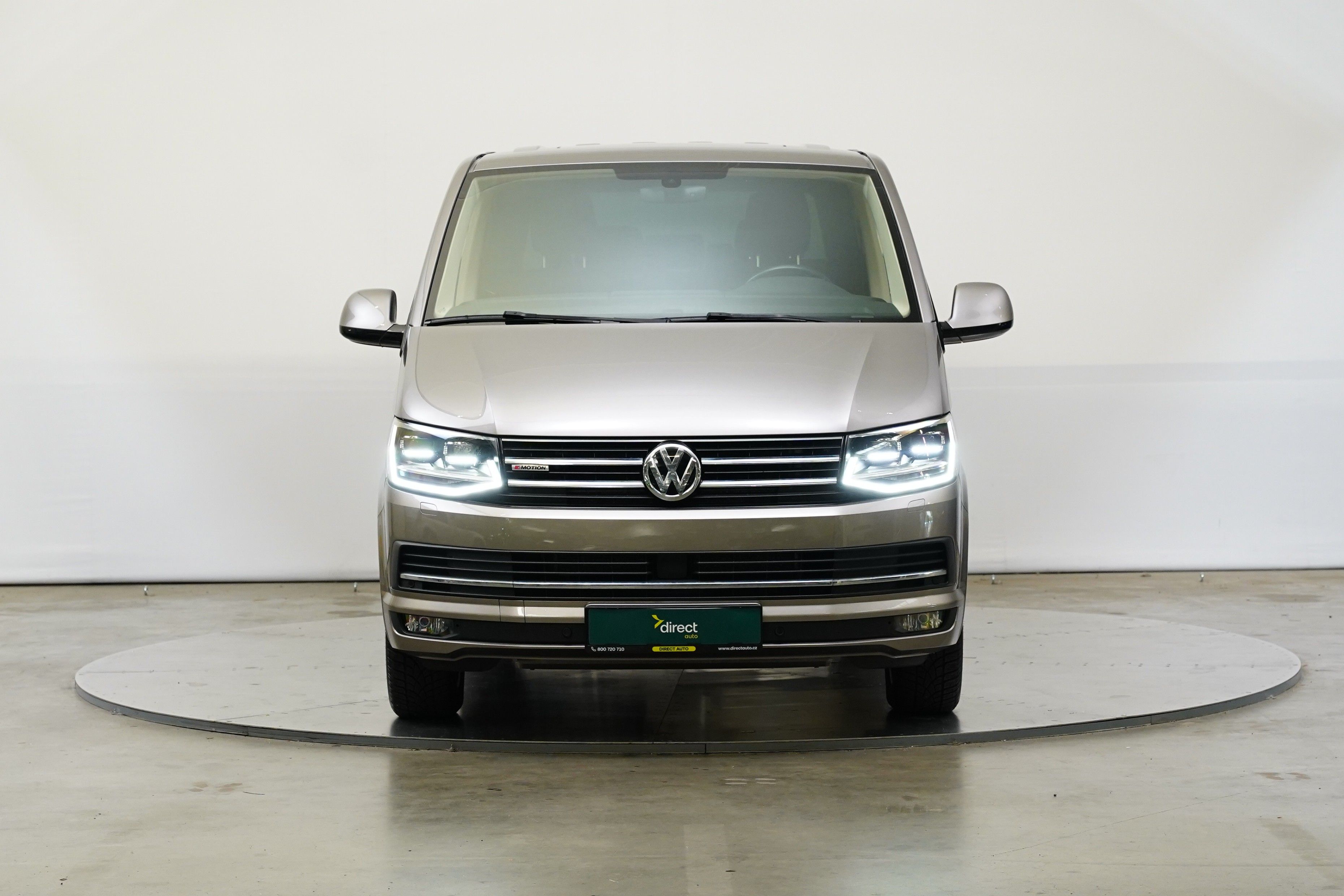 Volkswagen Multivan, 2.0 TDI 150kW 4Motion Highline - fotka 4