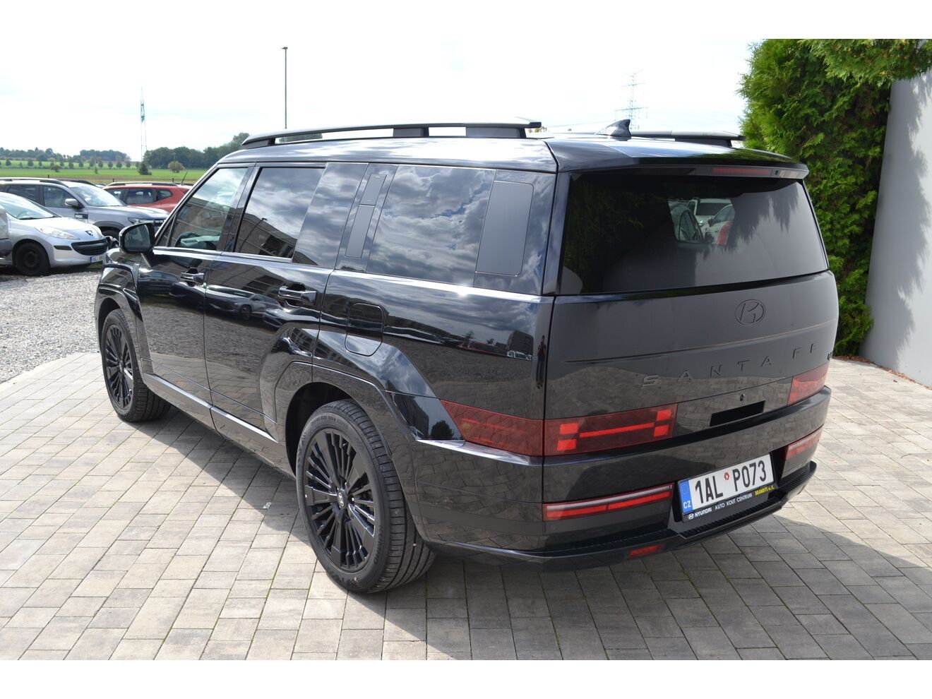 Hyundai Santa Fe, 1.6T-GDI HEV 4WD CALLIGRAPHY 7 - fotka 3