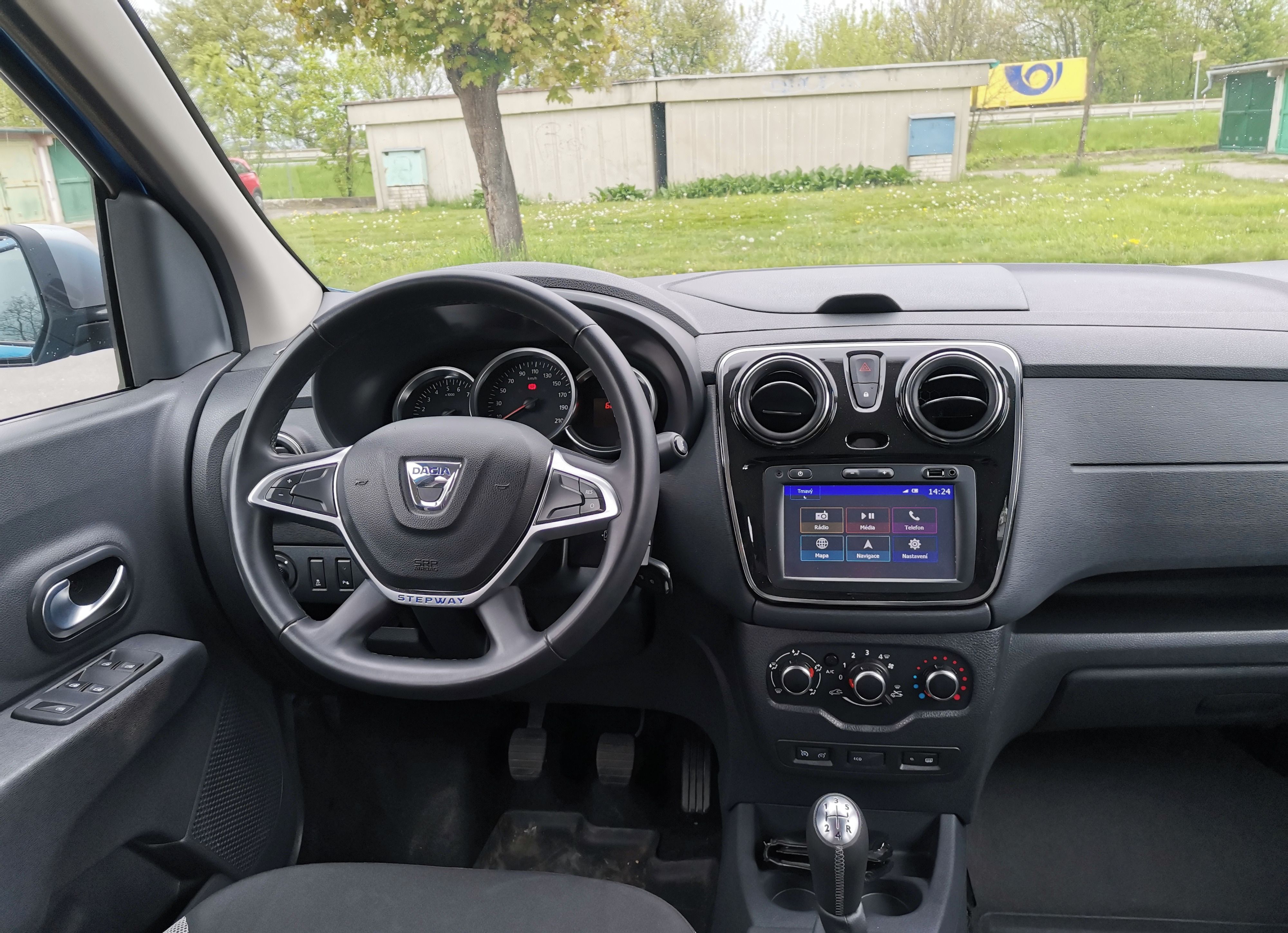 Dacia Lodgy, 1.6i STEPWAY, nebouraná, 7míst - fotka 4